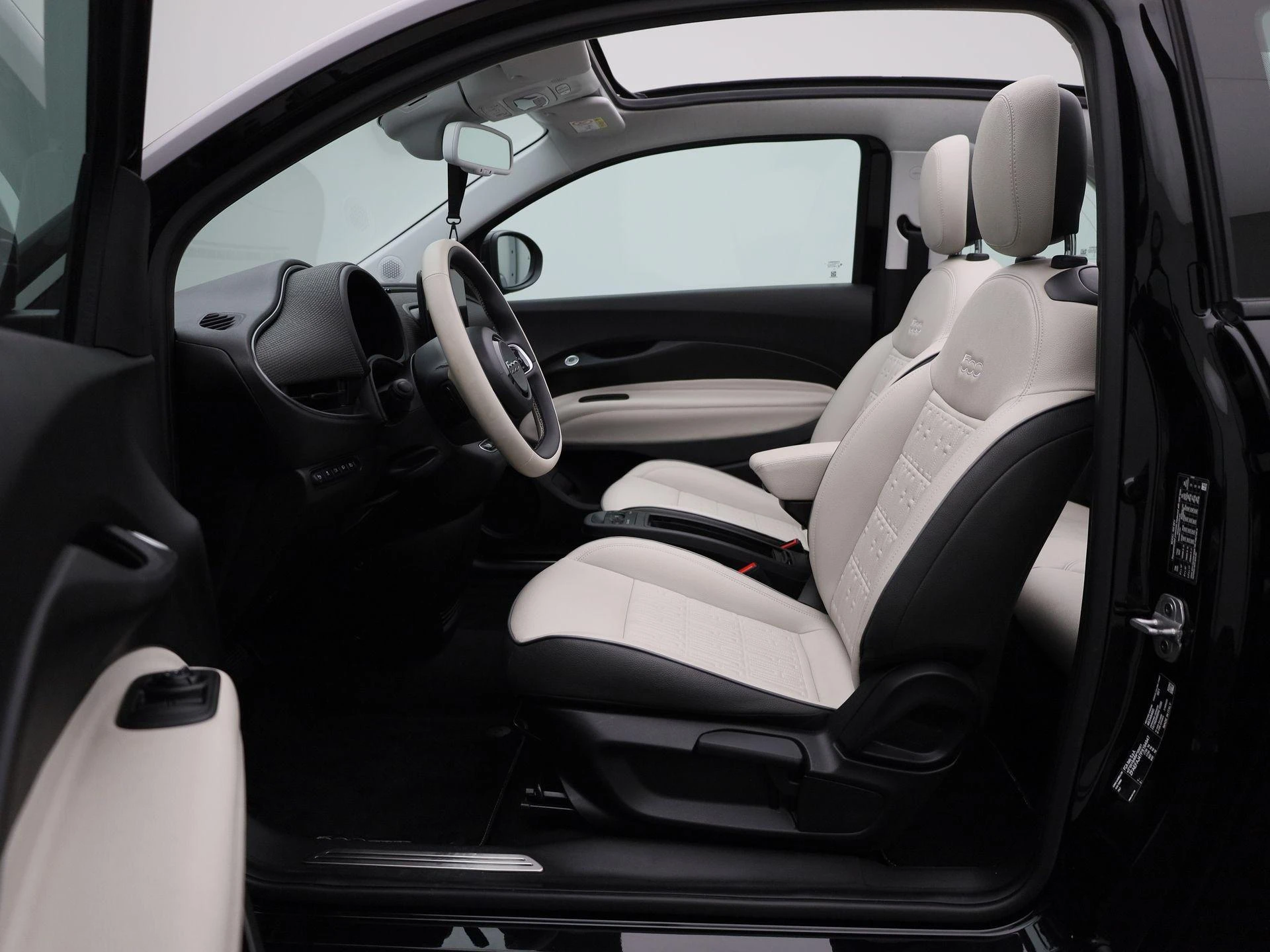 Fiat-500e-image-10