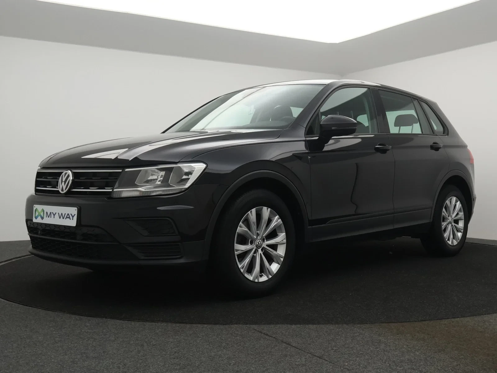 Volkswagen-Tiguan-image-0