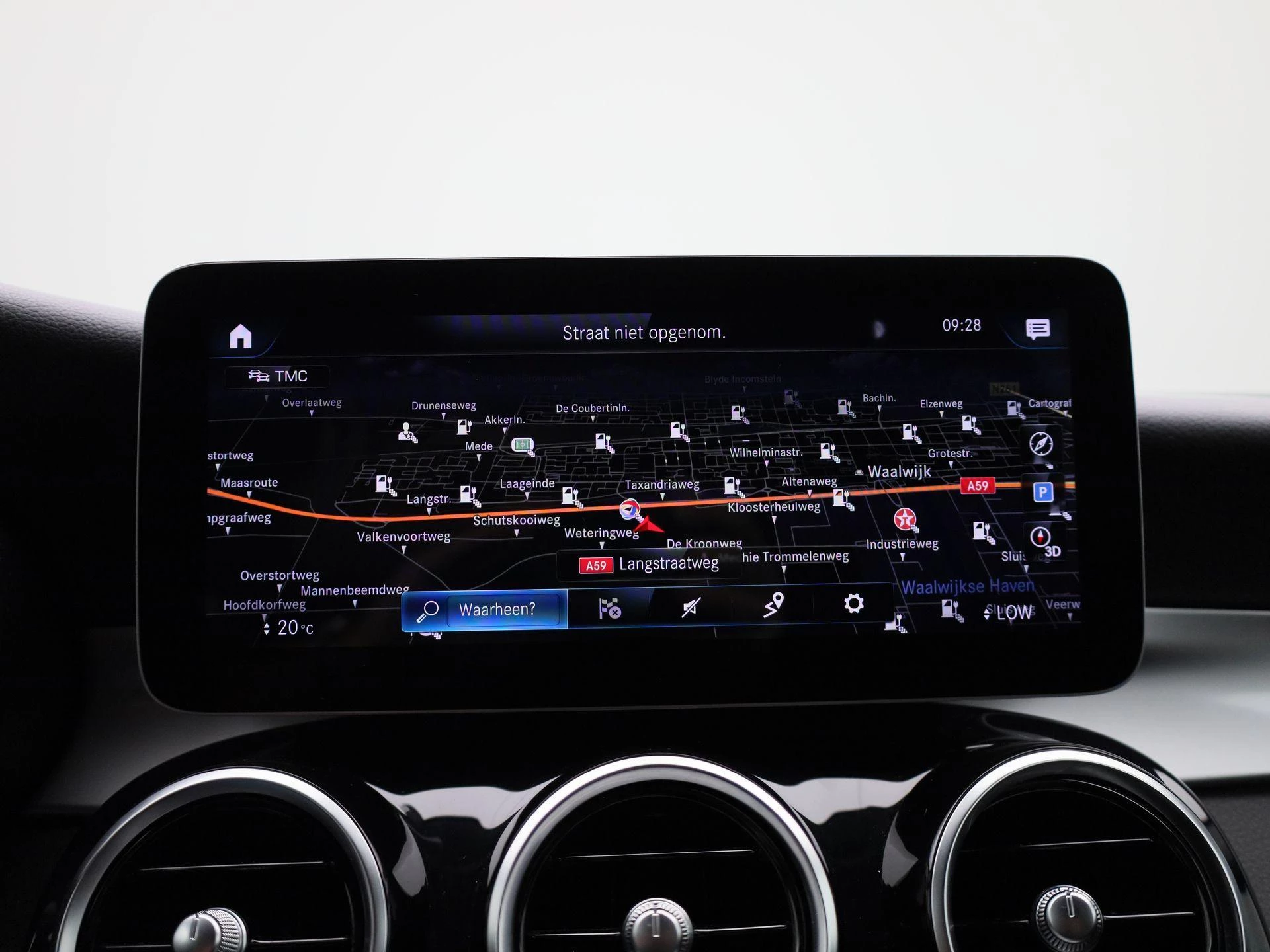 Mercedes-Benz-GLC-image-15