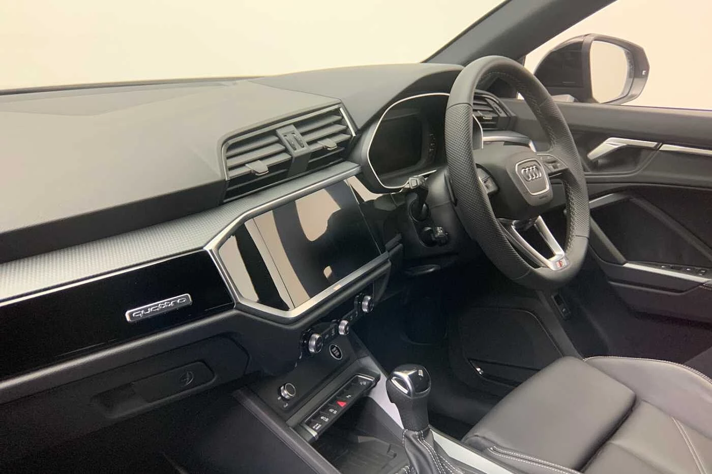 Audi-Q3-image-11