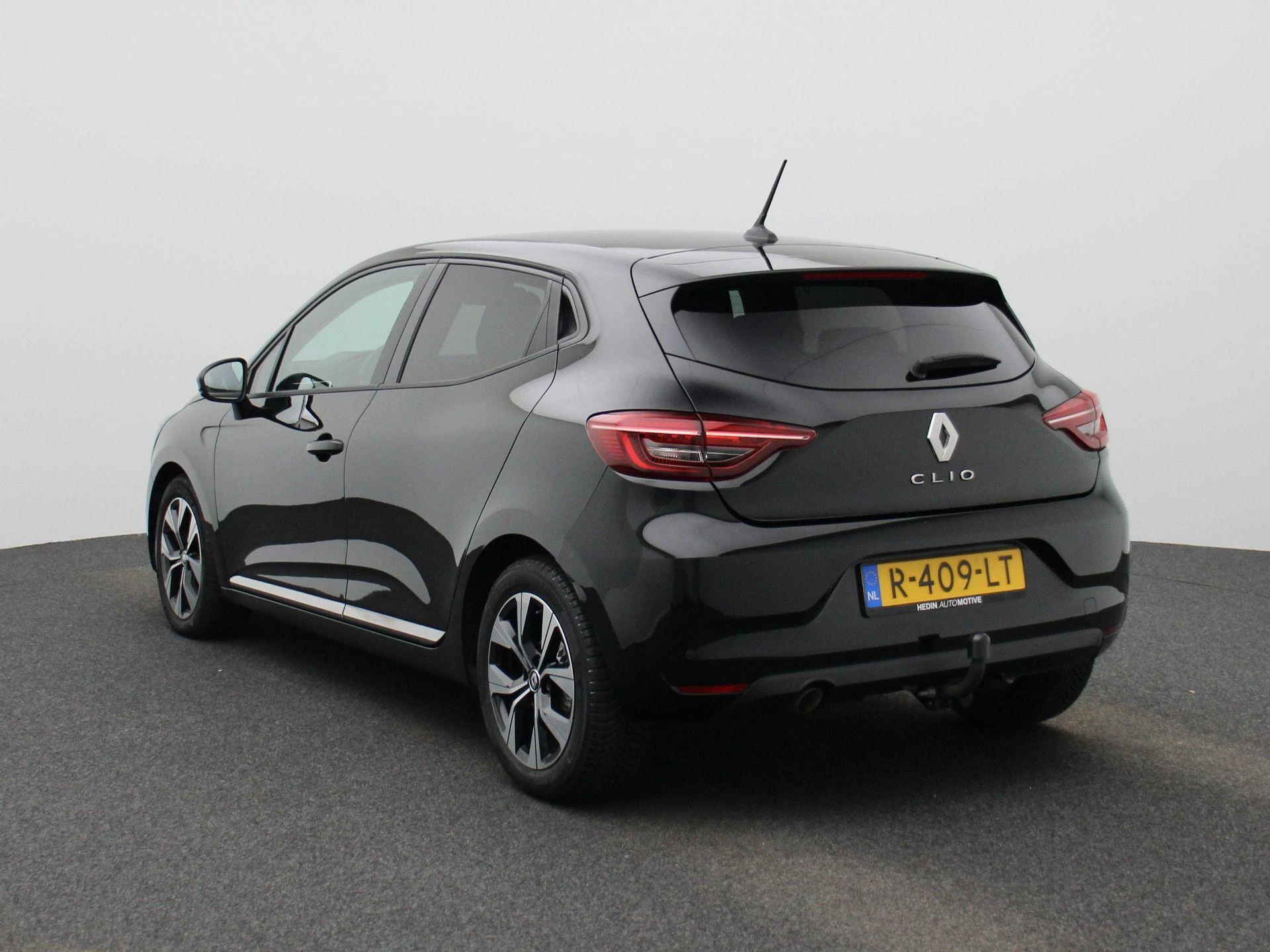 Renault-Clio-image-1