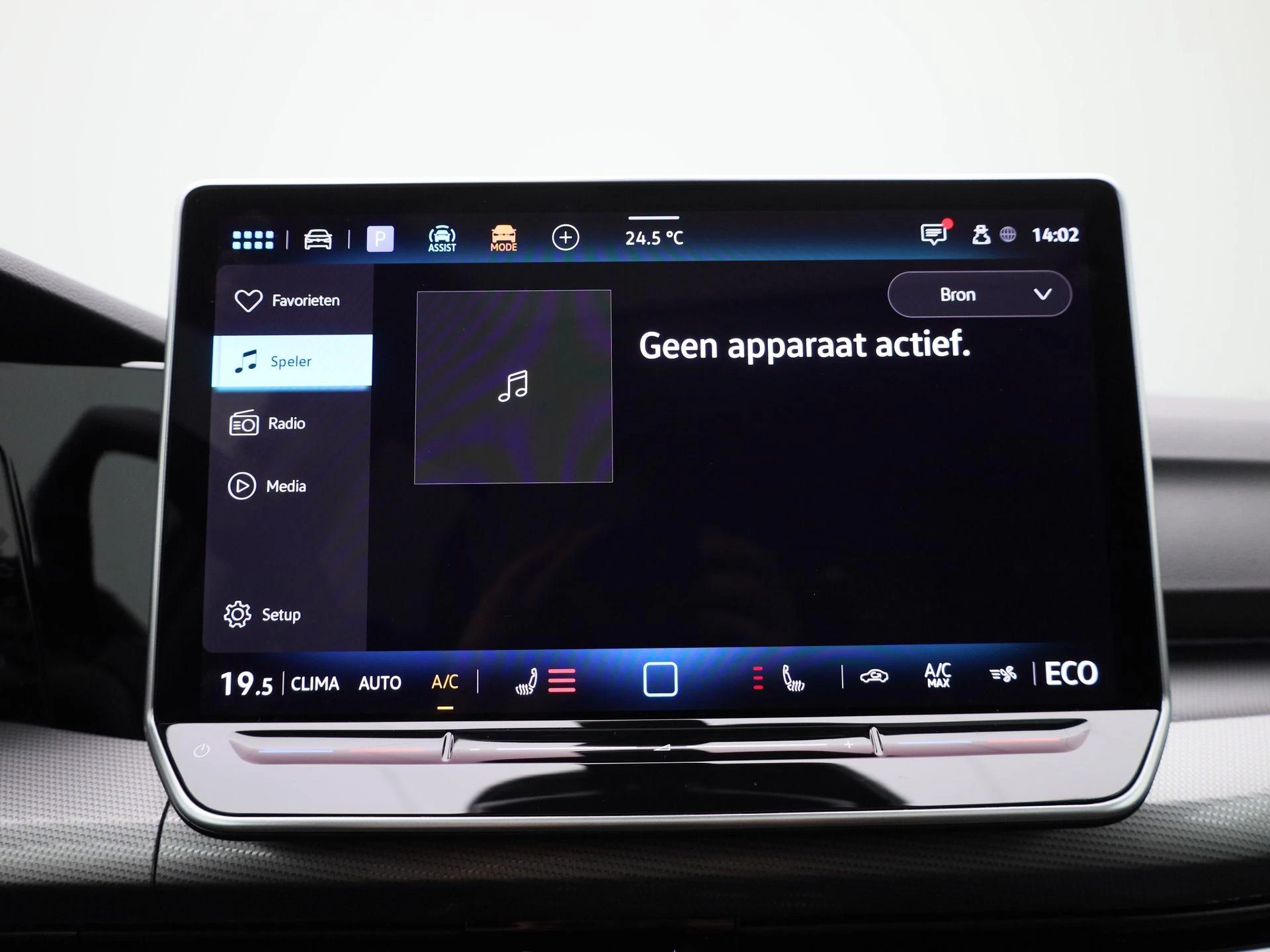 Volkswagen-Golf-image-20