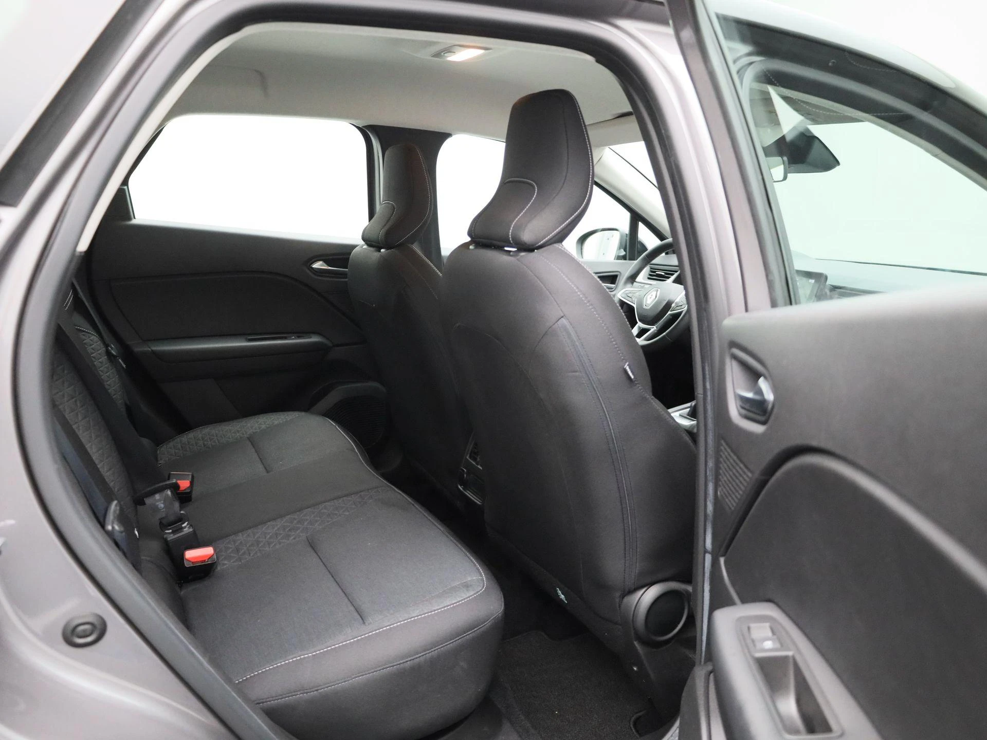 Renault-Captur-image-30
