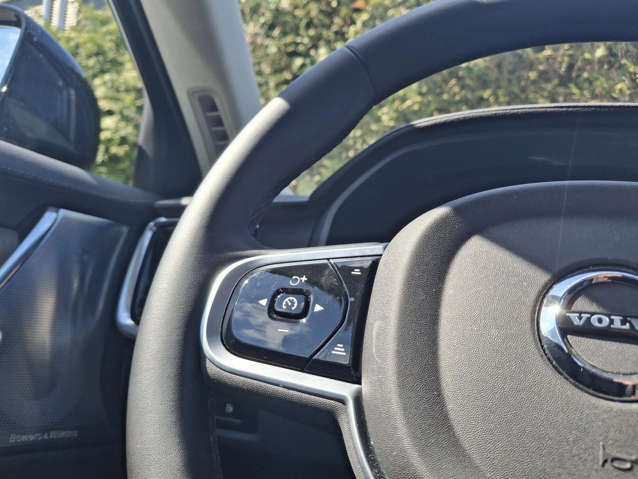 Volvo-V90-image-44