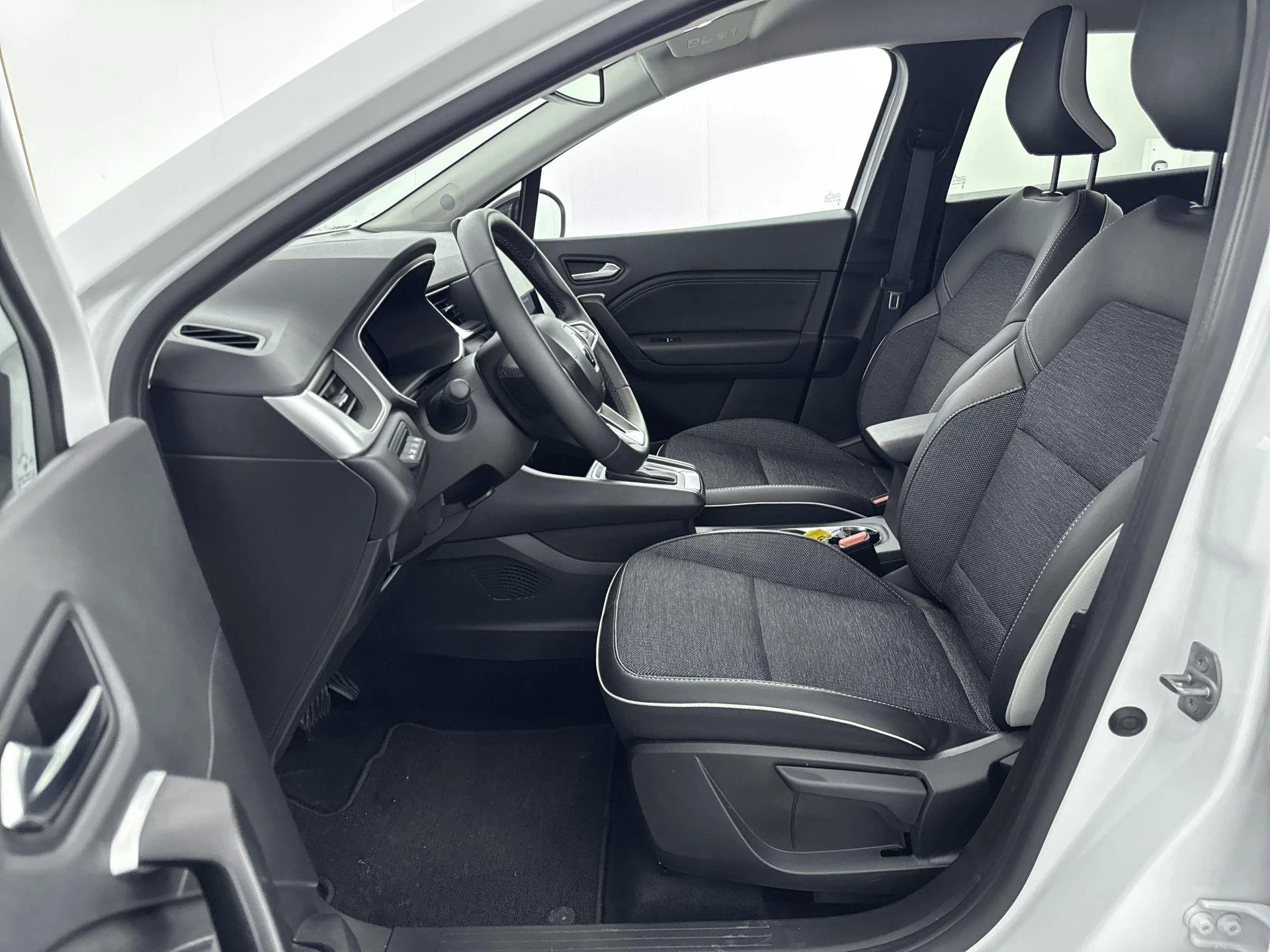 Renault-Captur-image-6