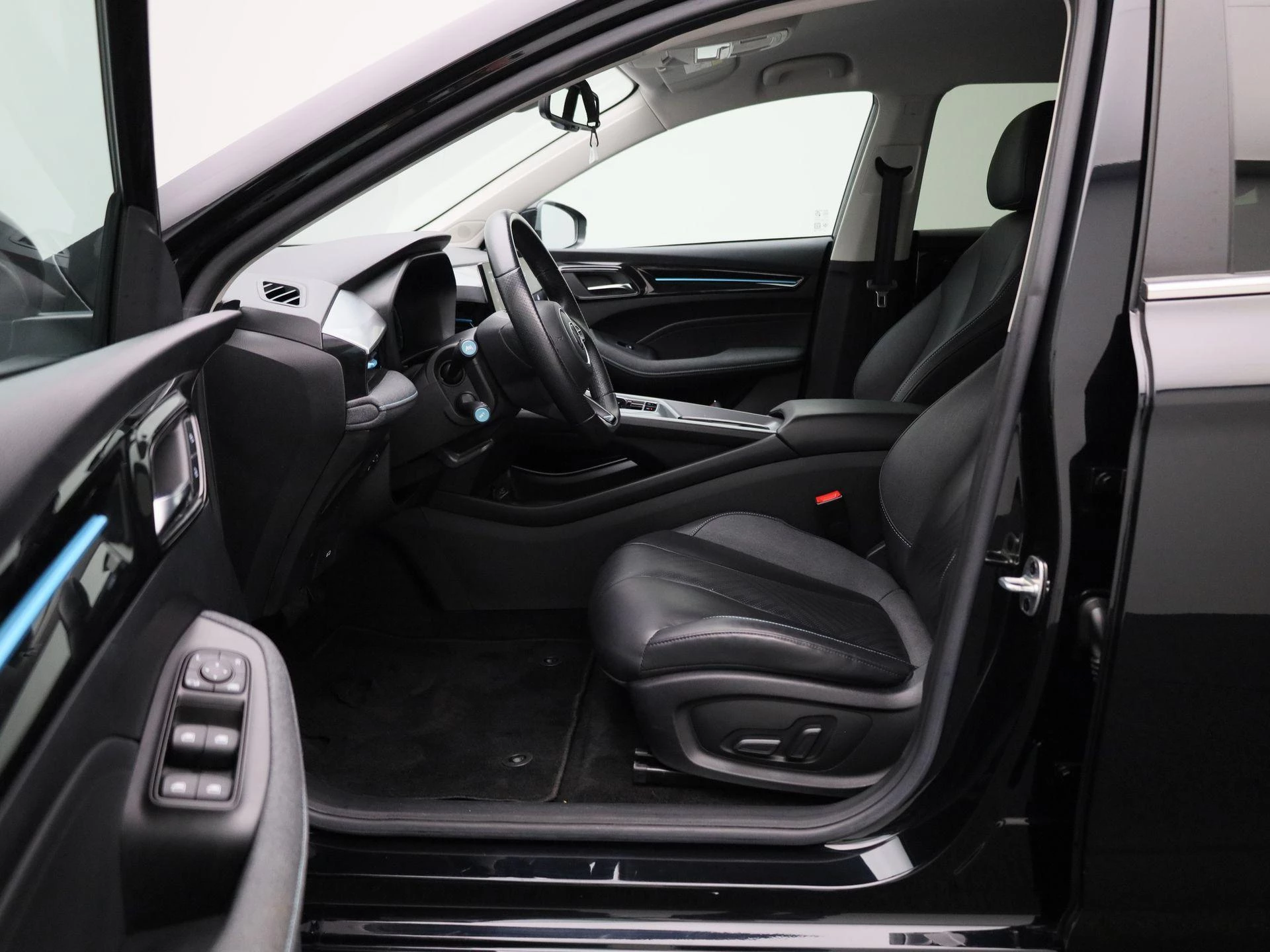 MG MG5 Electric Luxury Long Range 61 kWh