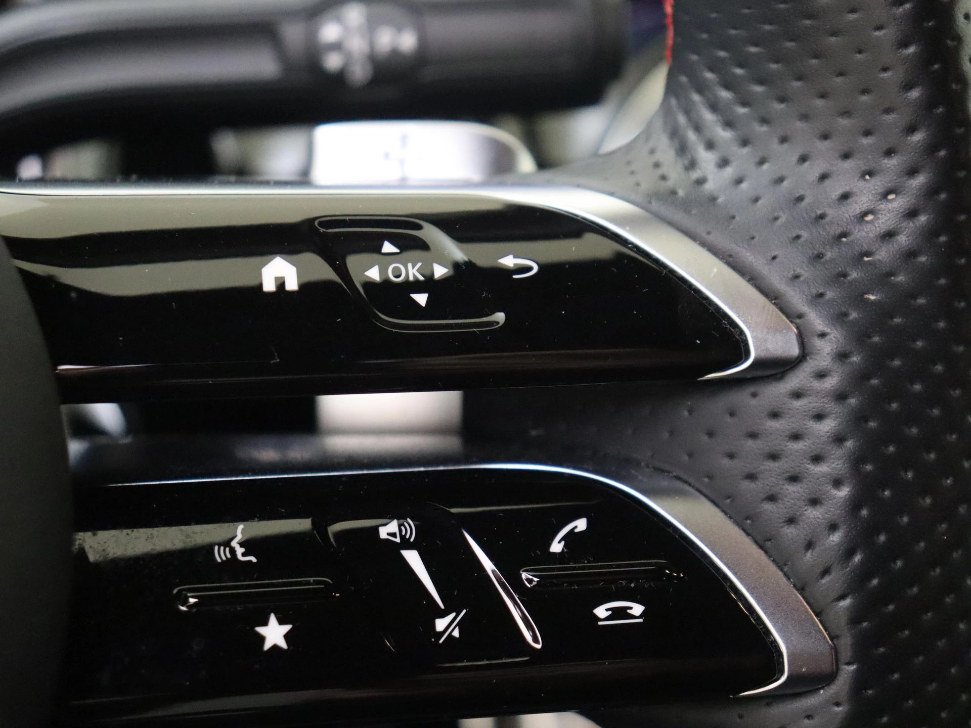 Mercedes-Benz-B-Klasse-image-17