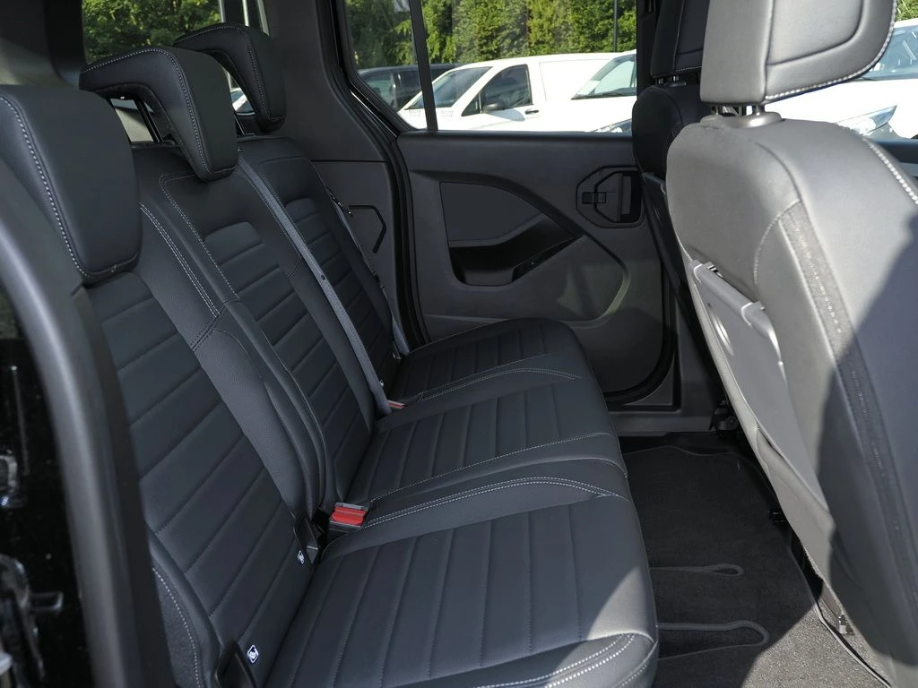 Mercedes-Benz-T-Klasse 180-image-12