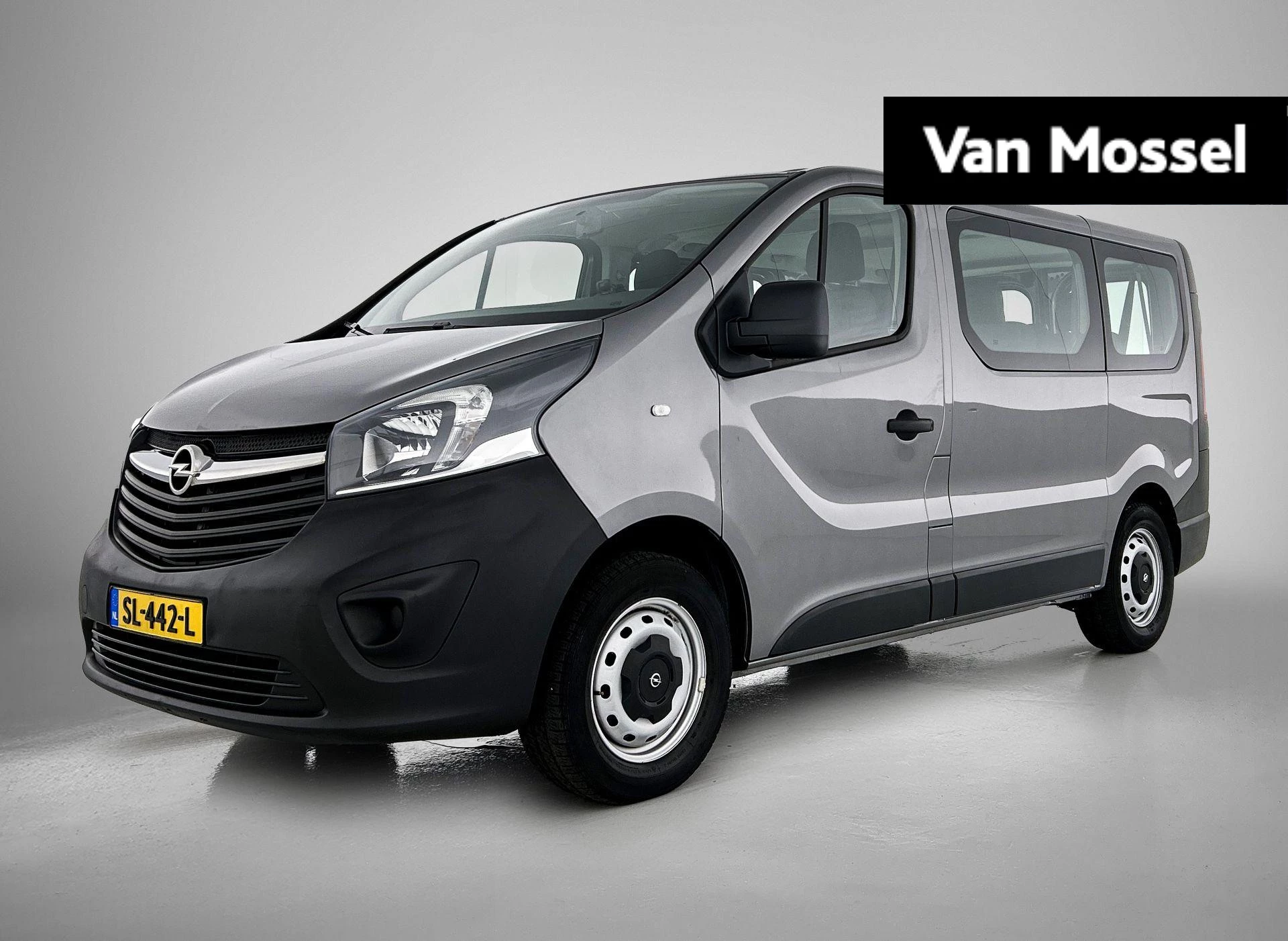 Opel-Vivaro-image-0