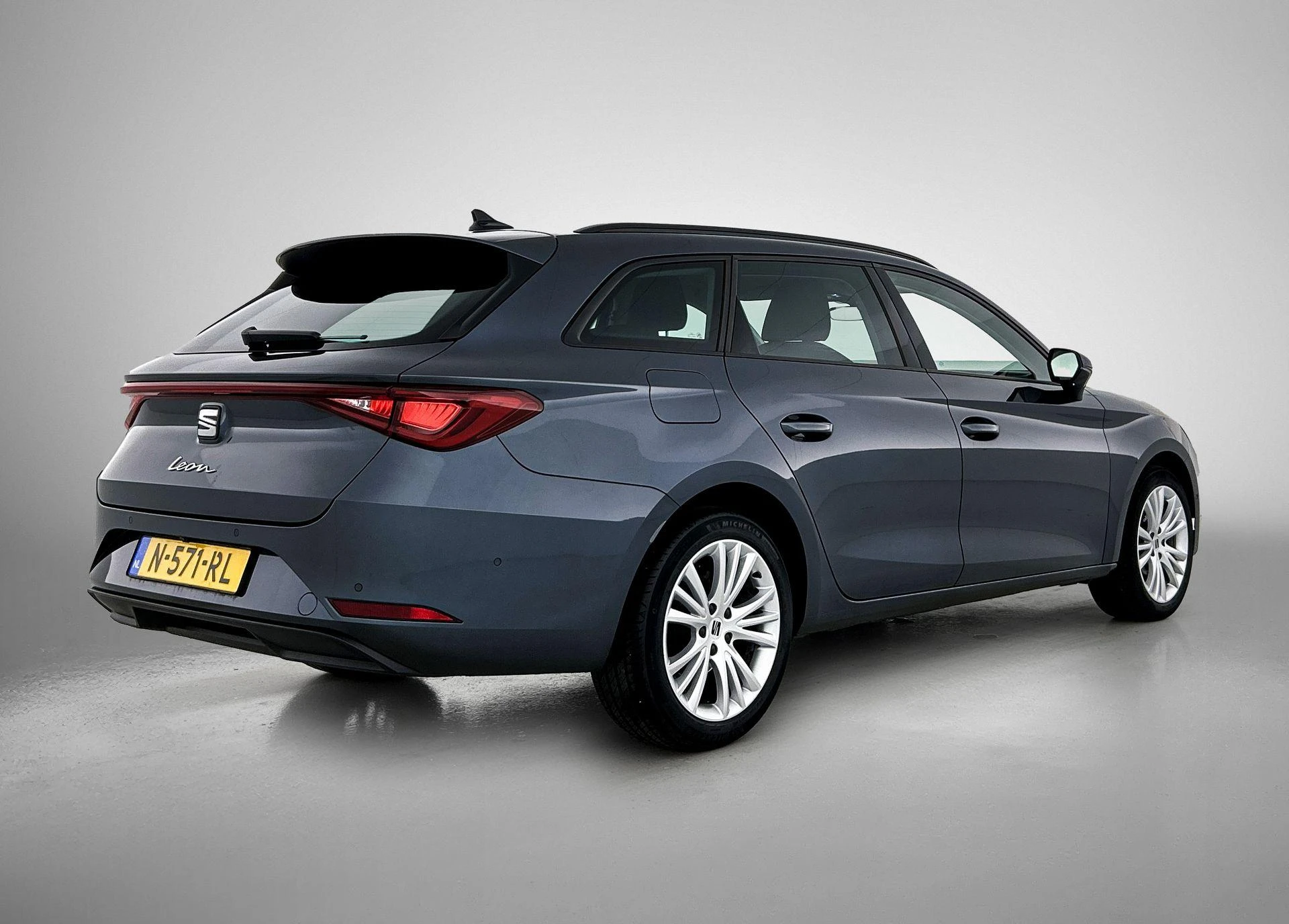 SEAT-Leon-image-3