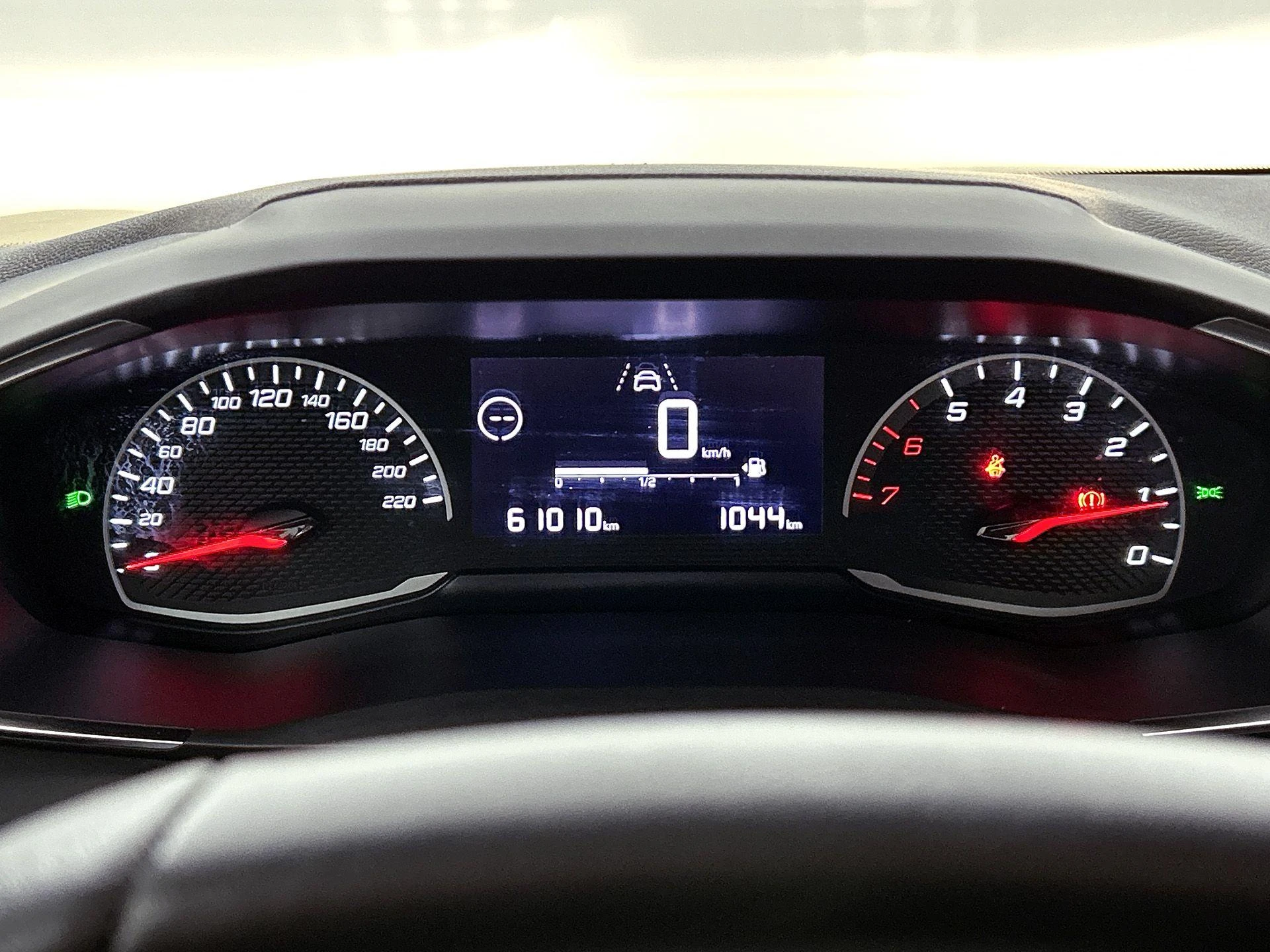 Peugeot-208-image-8
