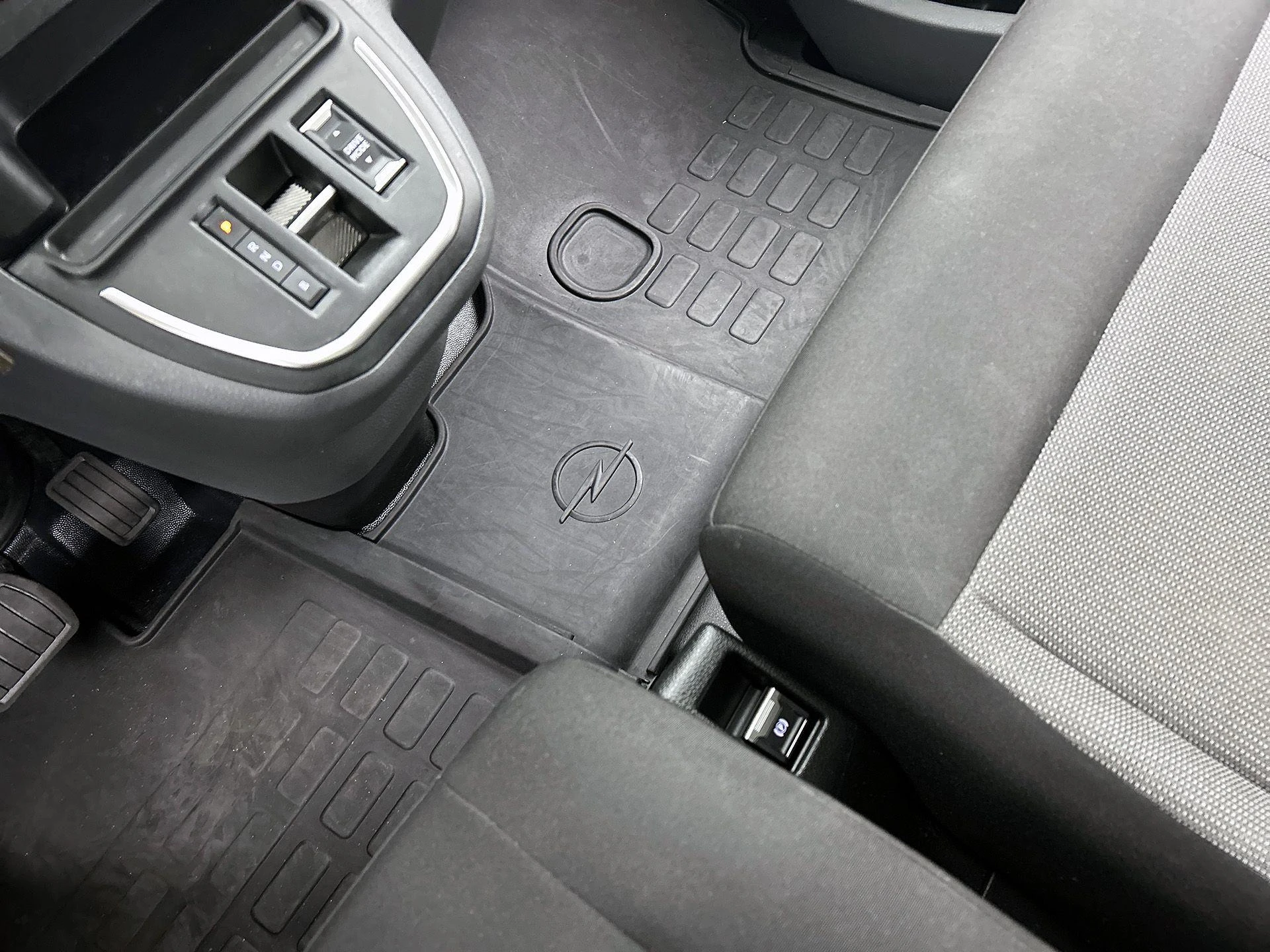 Opel-Vivaro-e-image-15