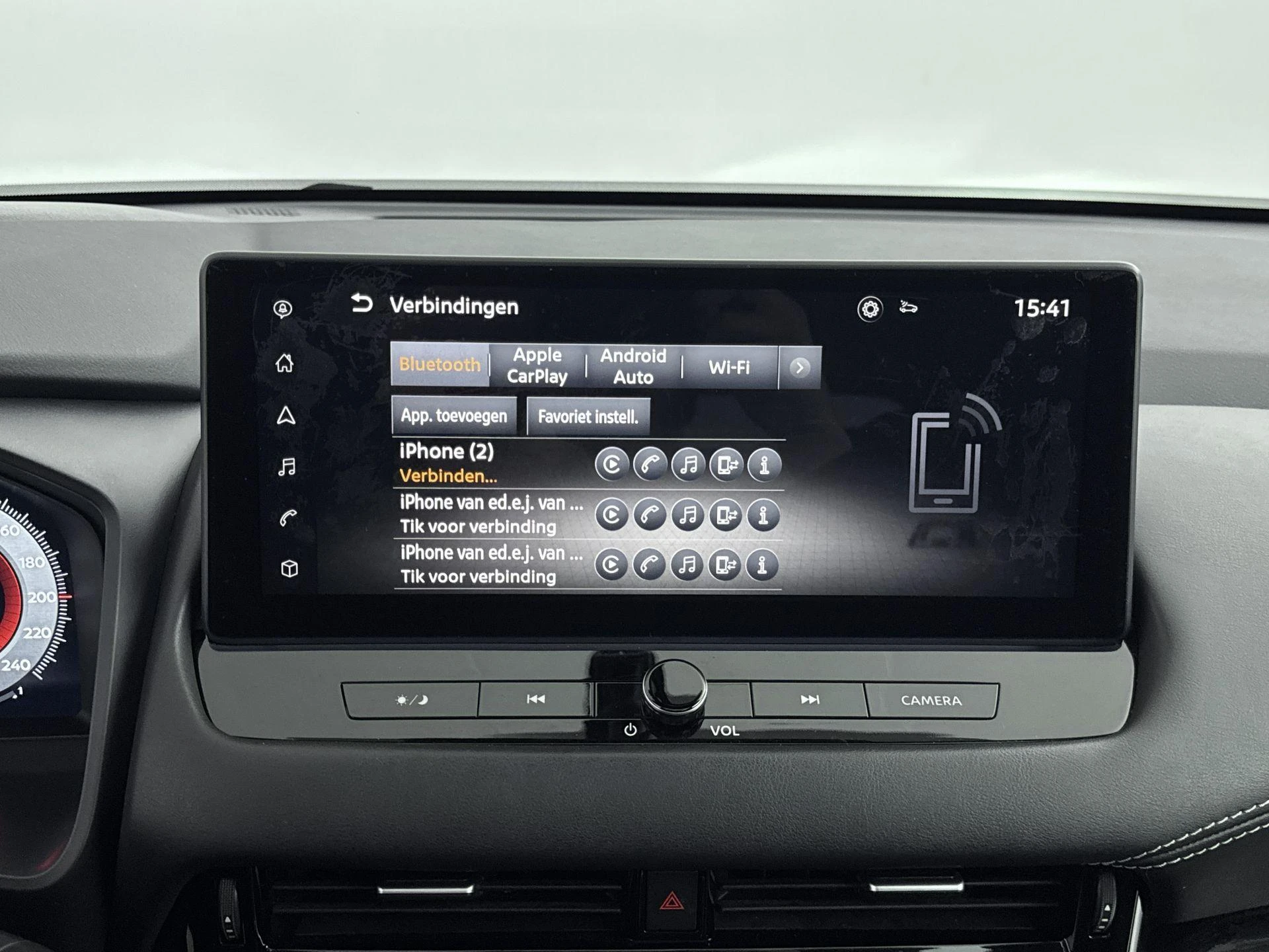 Nissan-QASHQAI-image-13