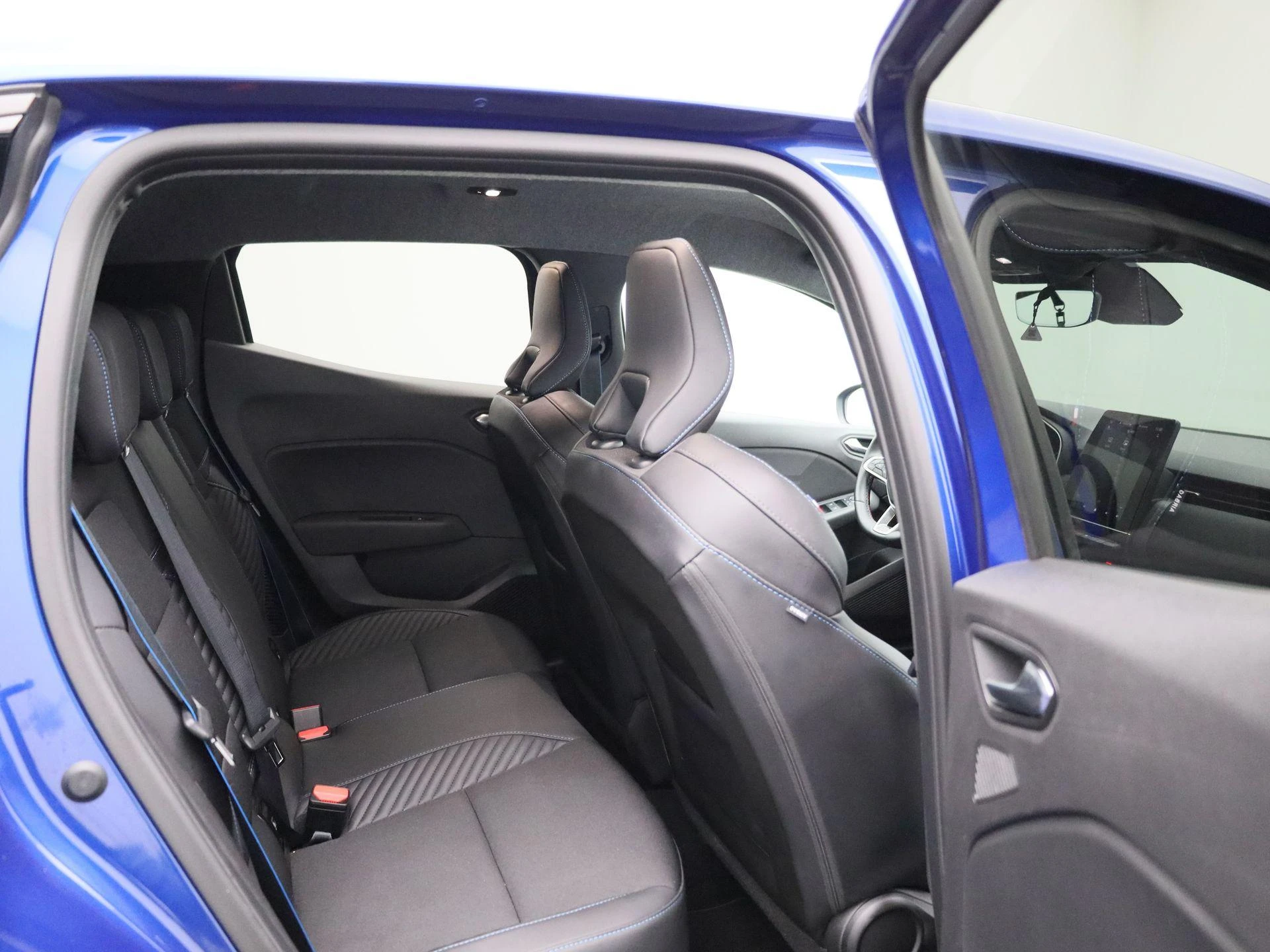 Renault-Clio-image-35