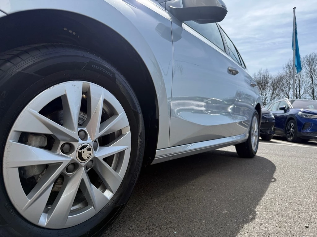 Škoda Fabia 1,0 TSI Fahrschulwagen