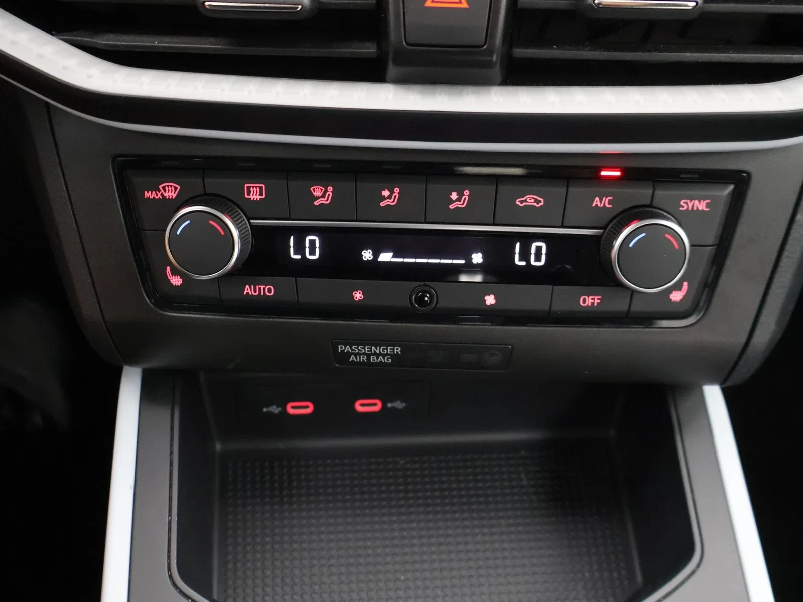 SEAT Arona Arona Style 1.0TSI 115PK AUTOMAAT*VIRTUAL COCKPIT*PDC ACHTER*ACC*APP-CONNECT*ZETELVERWAMRING*...*