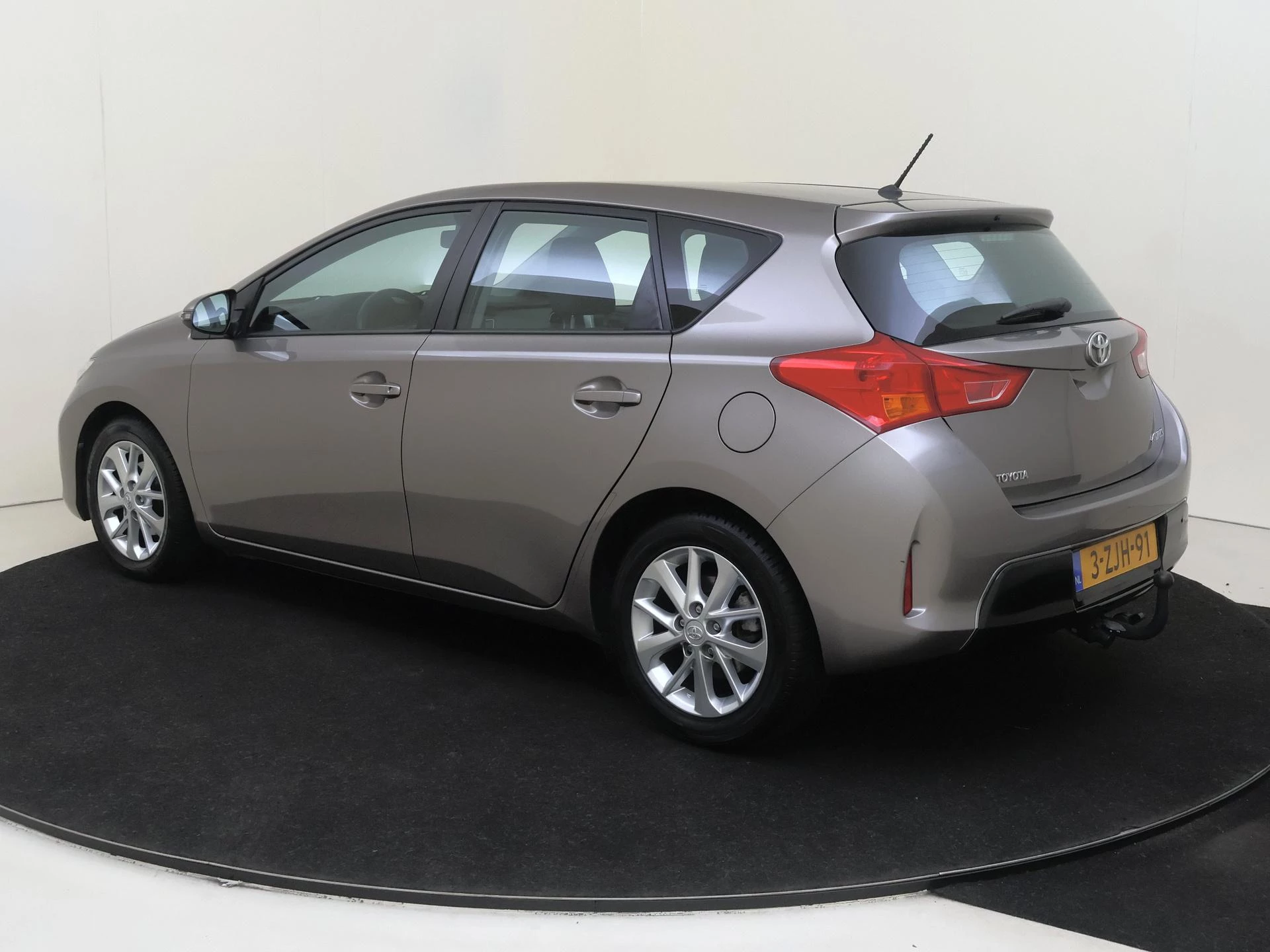 Toyota Auris 1.3 Now