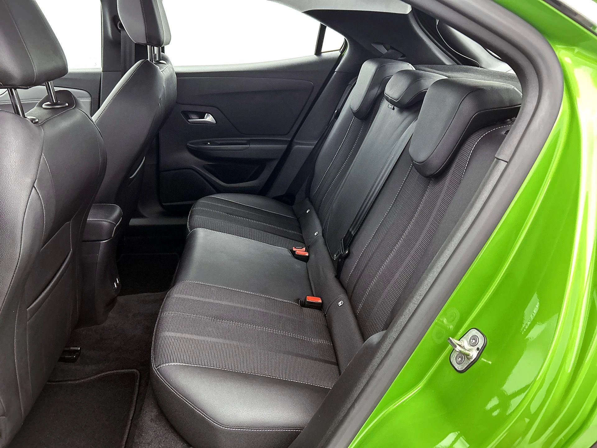 Opel Mokka-e Elegance 50-kWh 11kw bl.