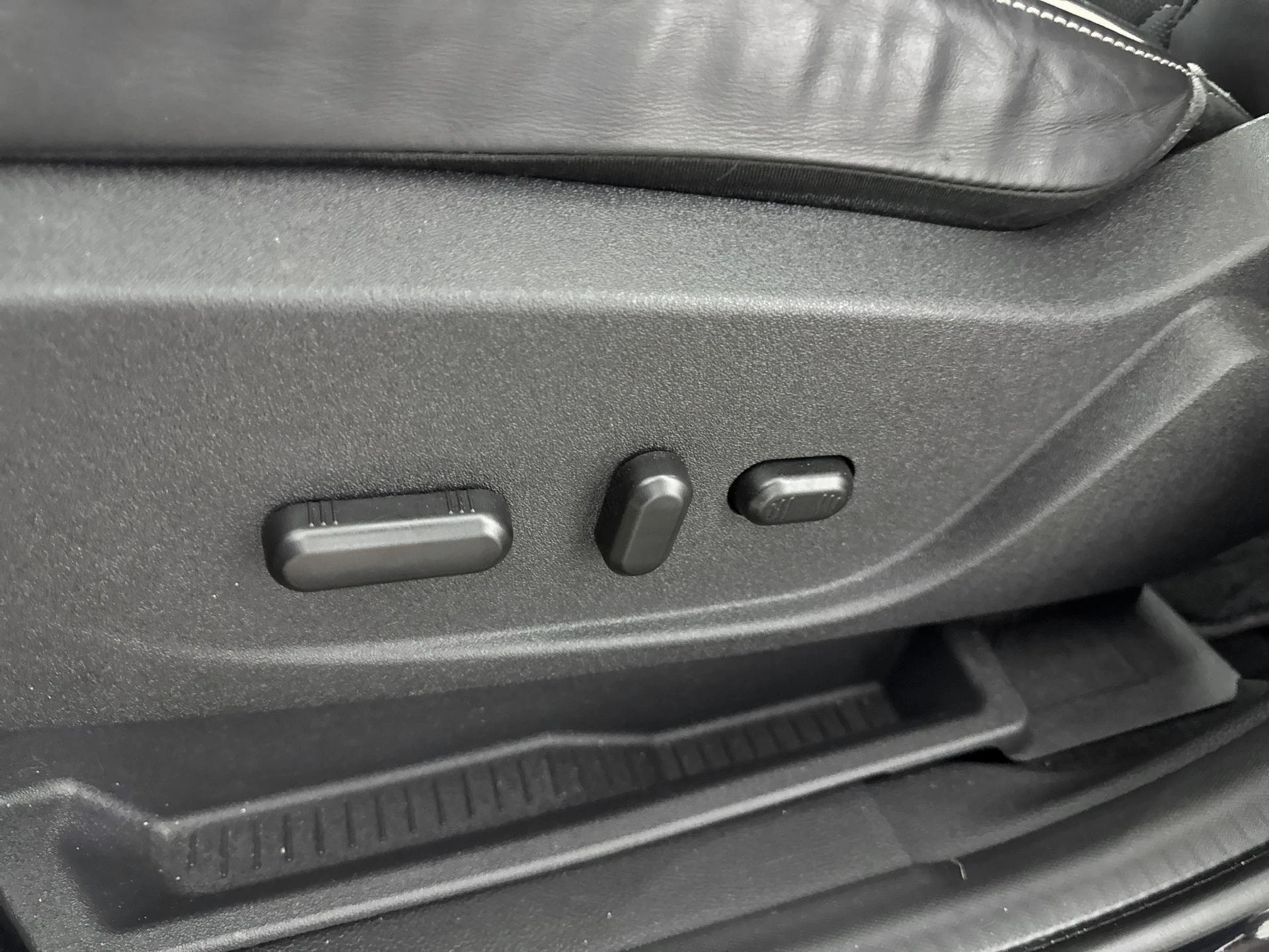 Ford-Kuga-image-18