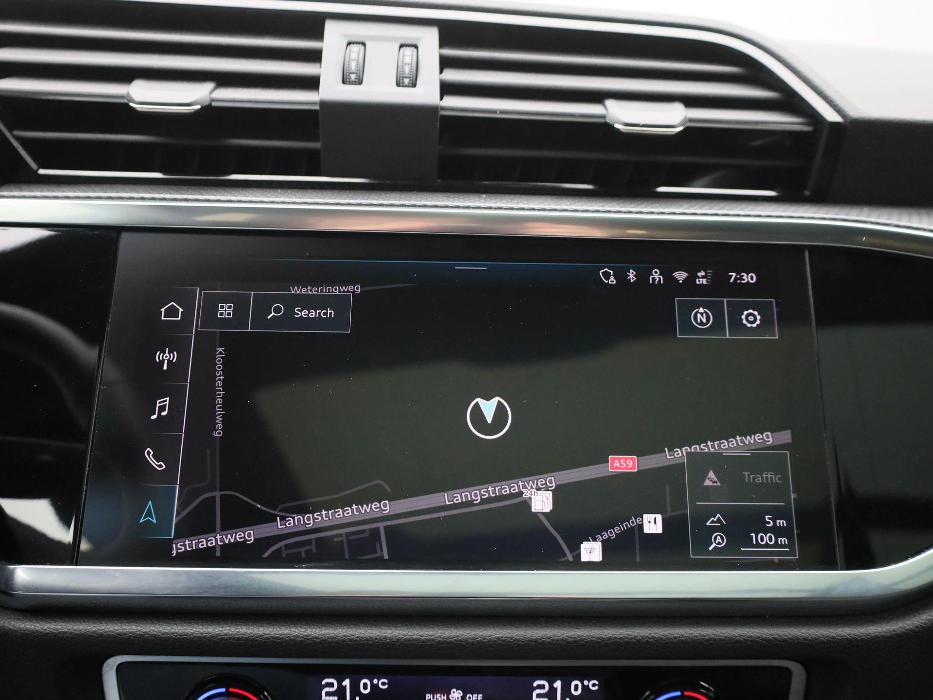 Audi-Q3-image-14