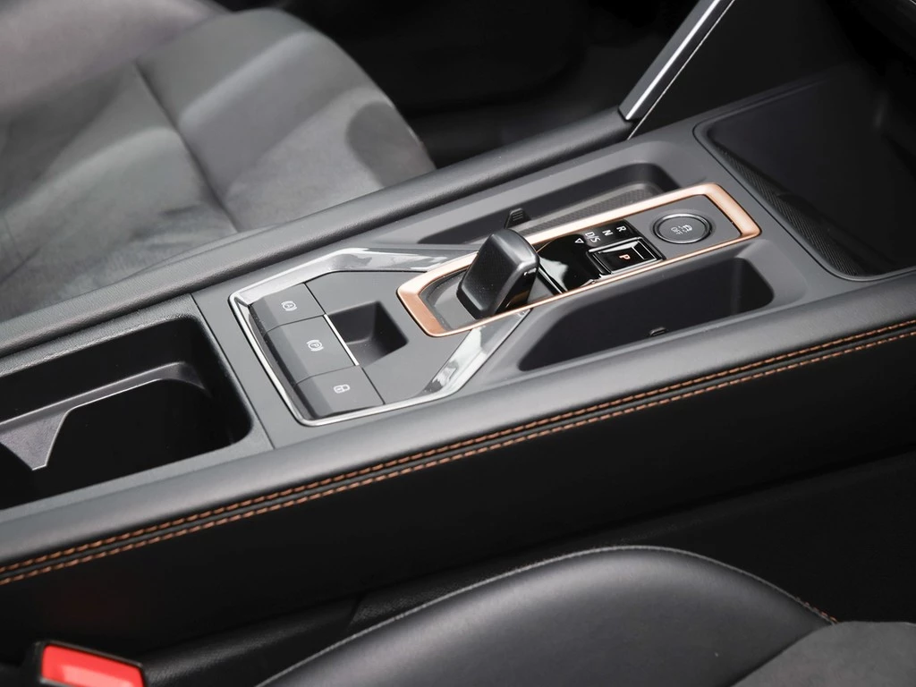 CUPRA Leon Sportstourer ST 1.5 TSI DSG e-Hybrid VZ Navi/Full-Link