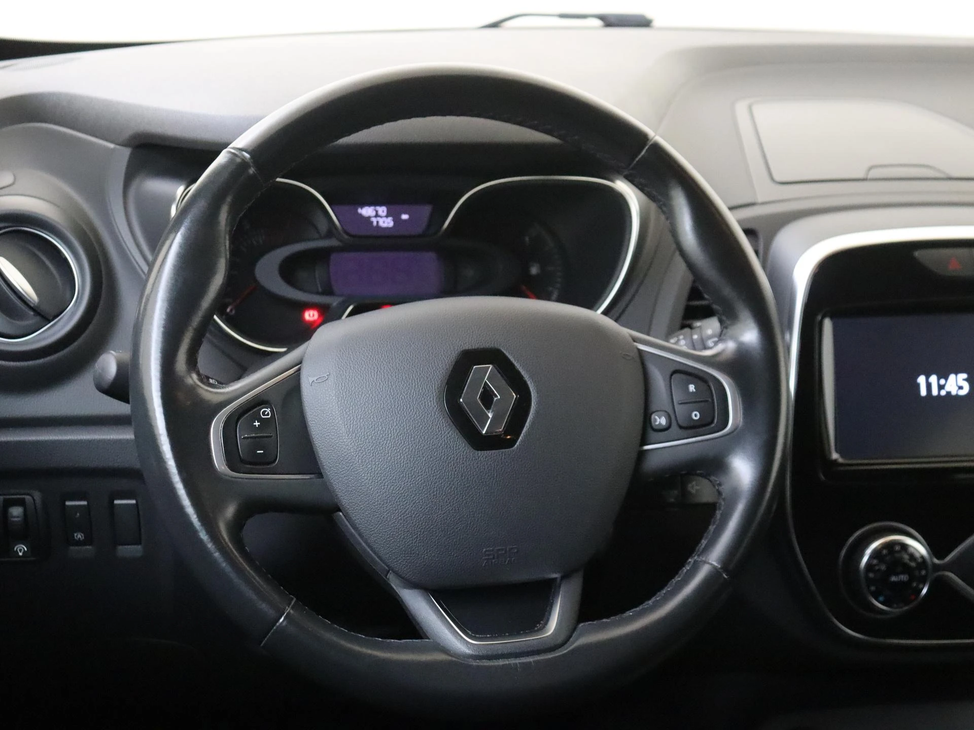 Renault-Captur-image-9