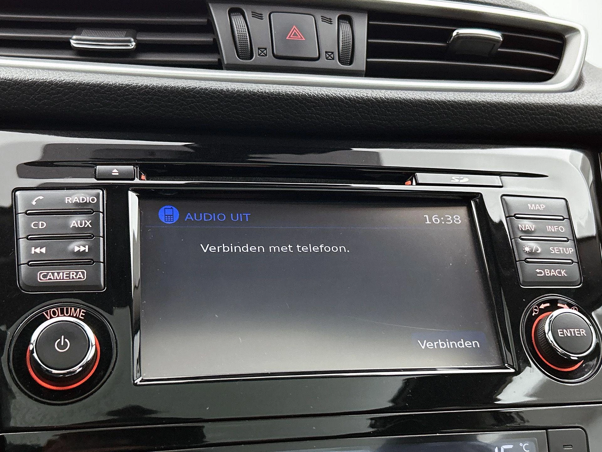 Nissan QASHQAI 1.6 Connect Edition