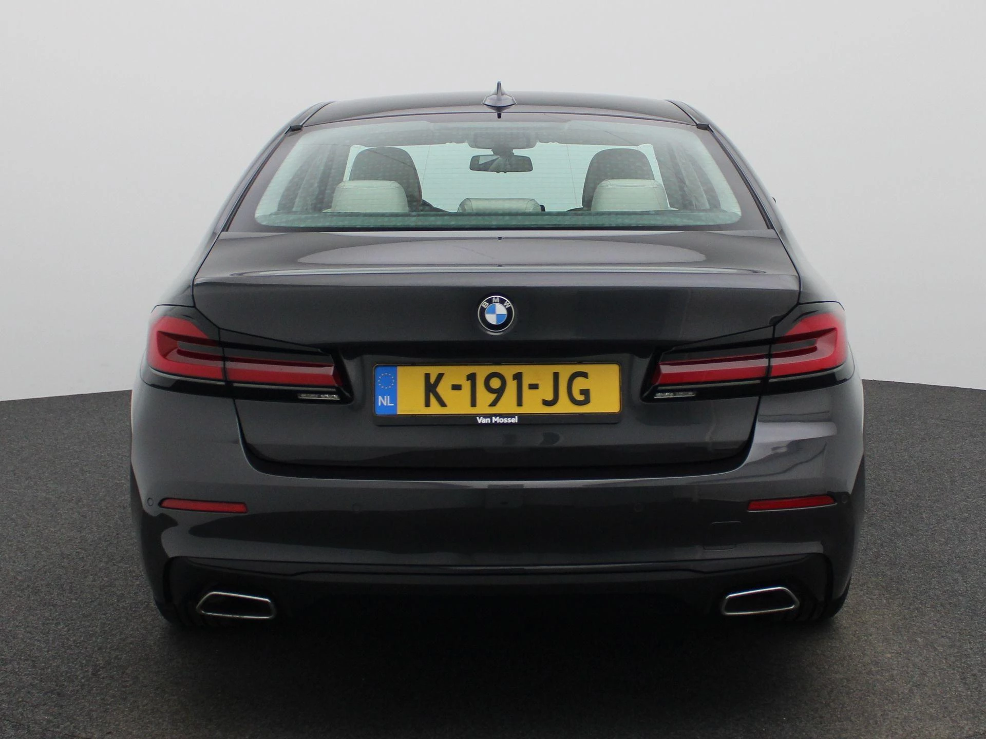 BMW-5 Serie-image-4