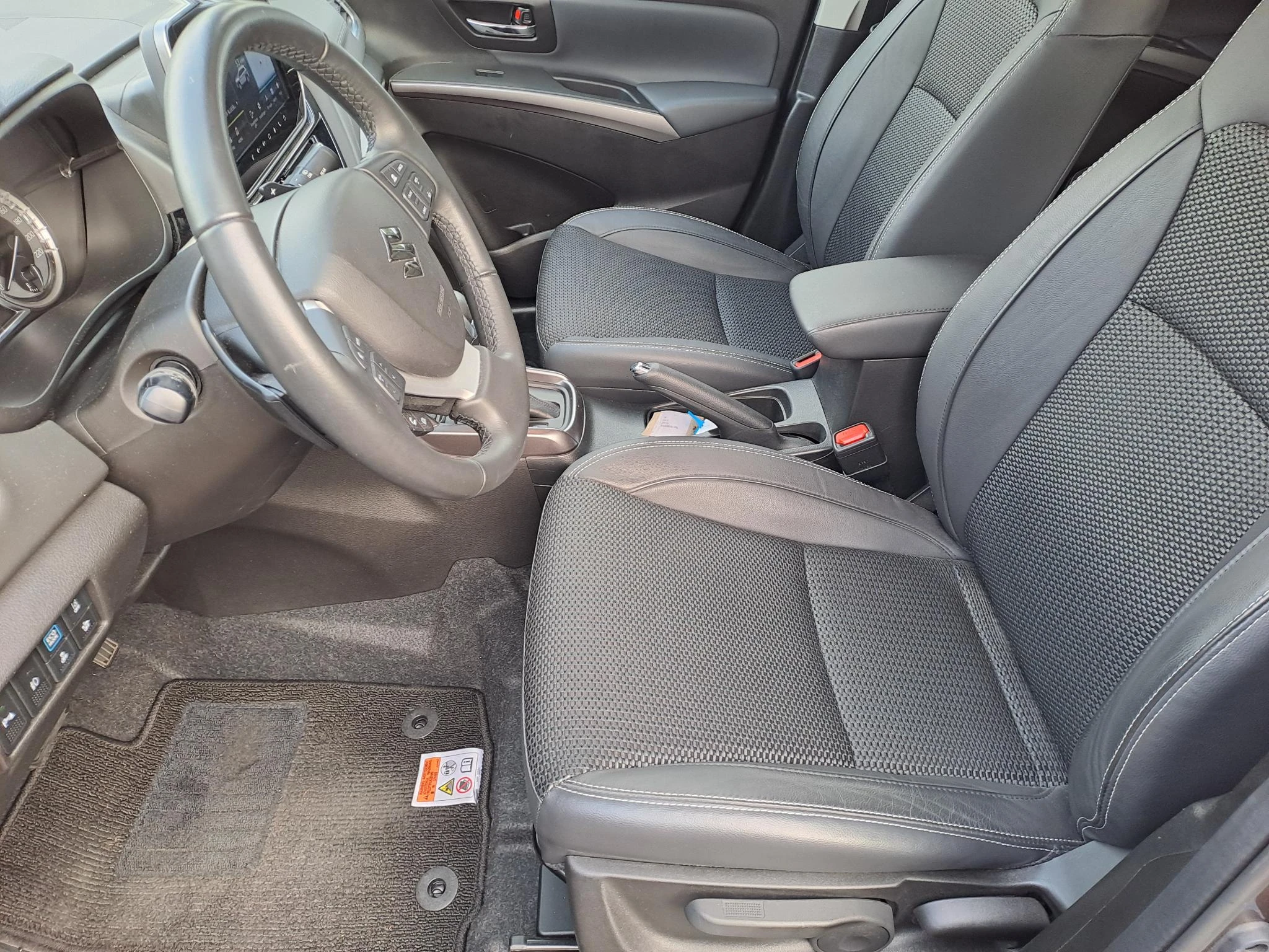Suzuki-S-Cross-image-10