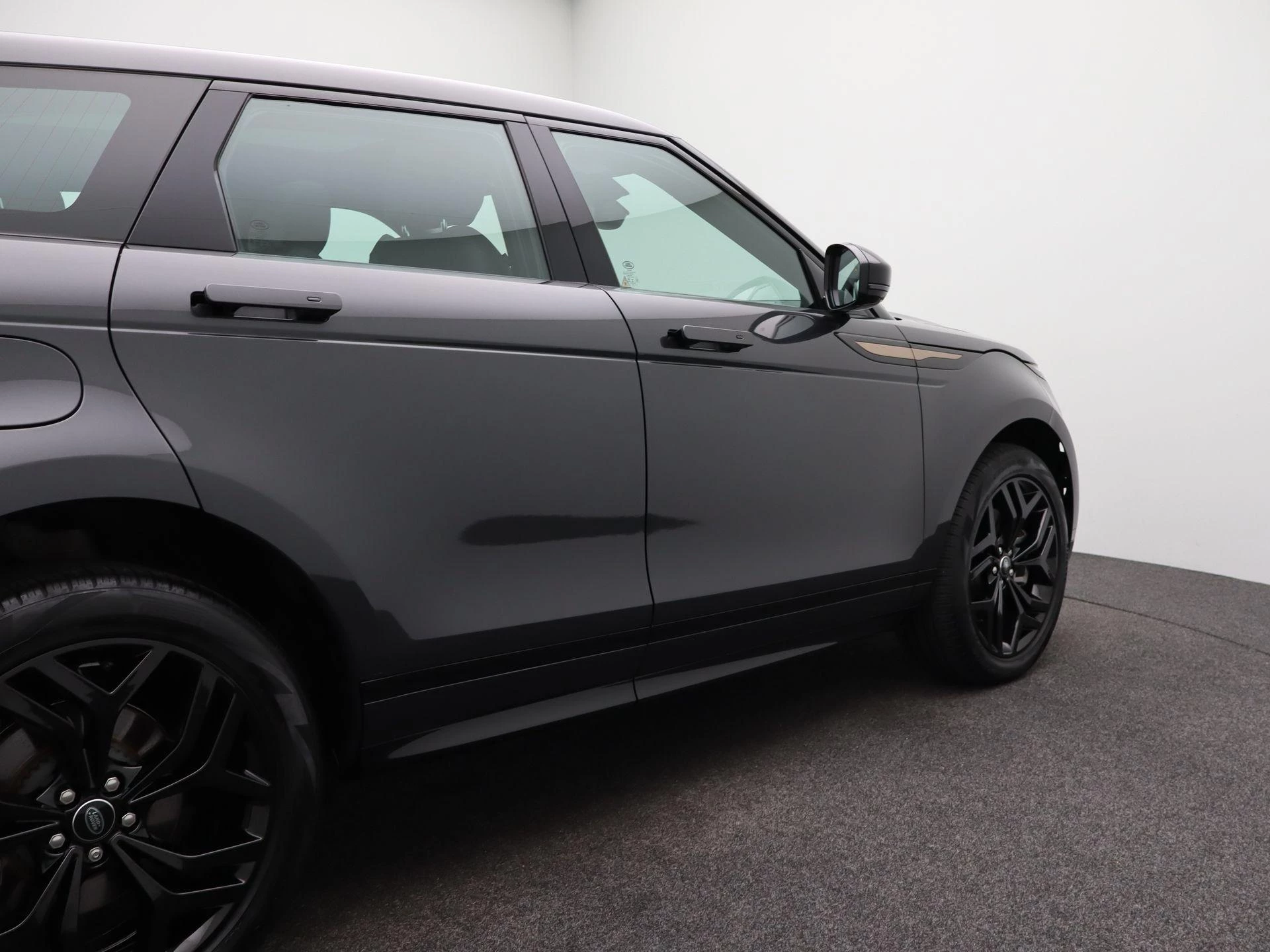 Land Rover-Range Rover Evoque-image-38