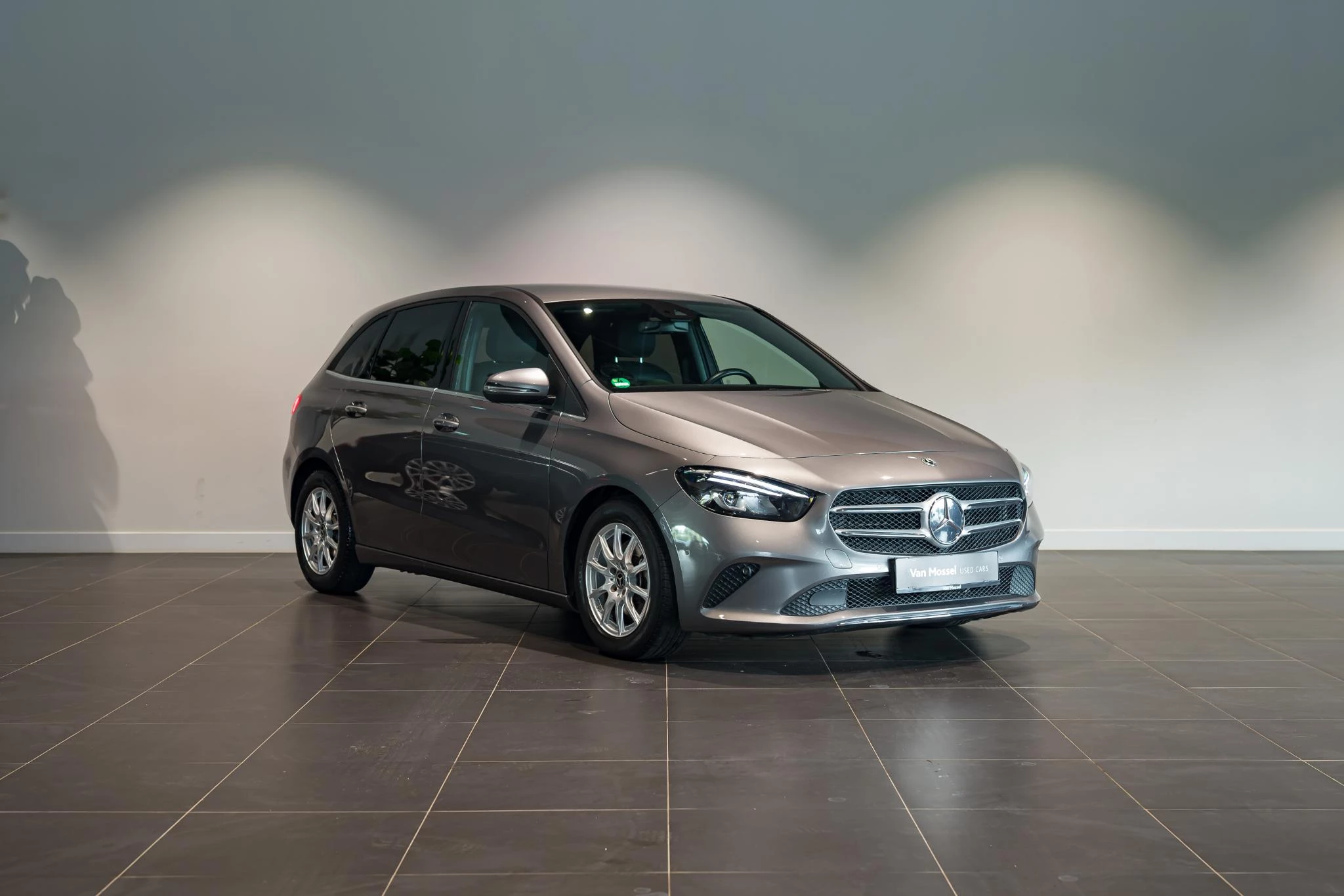 Mercedes-Benz-B-Klasse-image-2