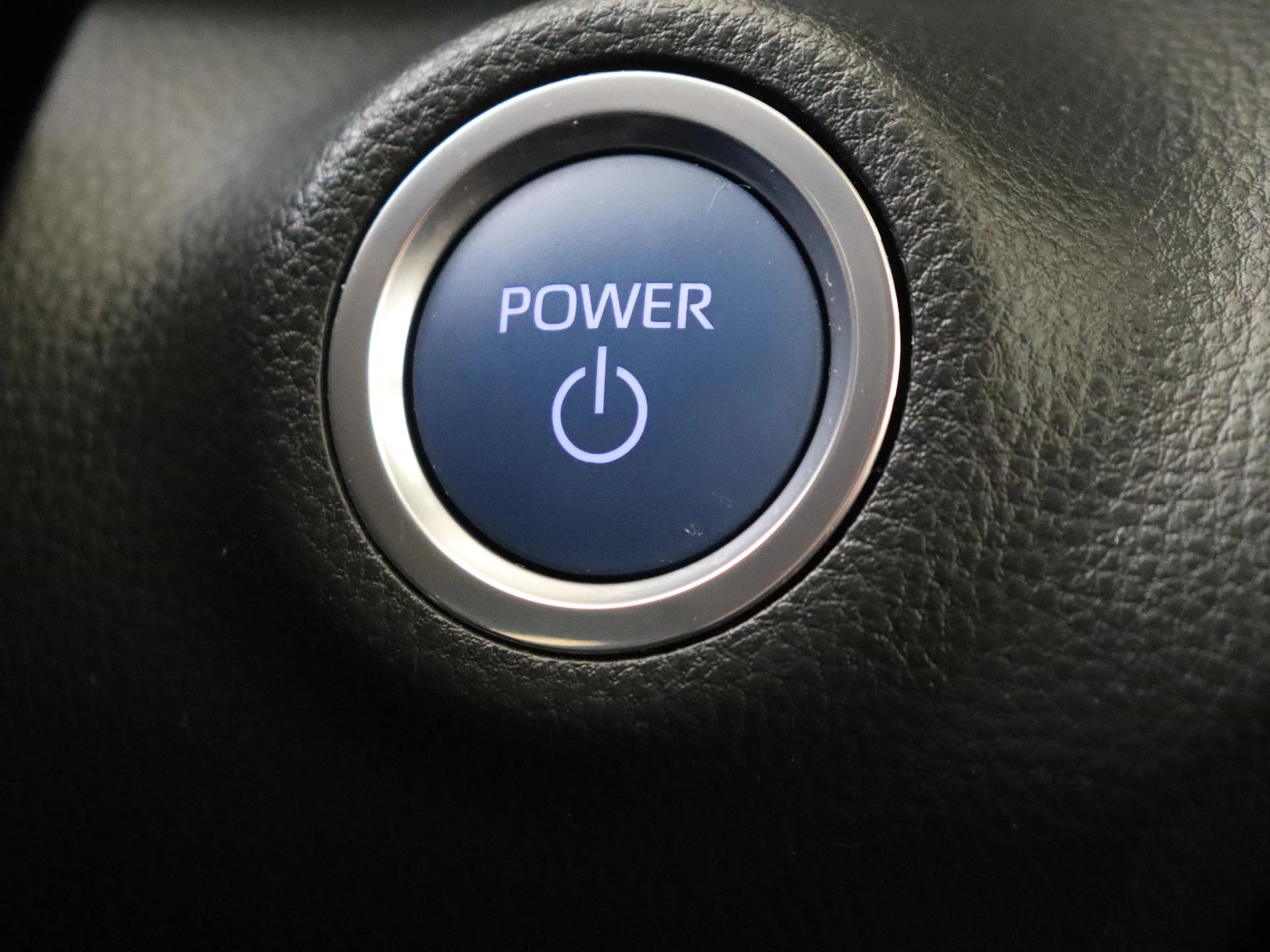 Toyota-Yaris-image-23