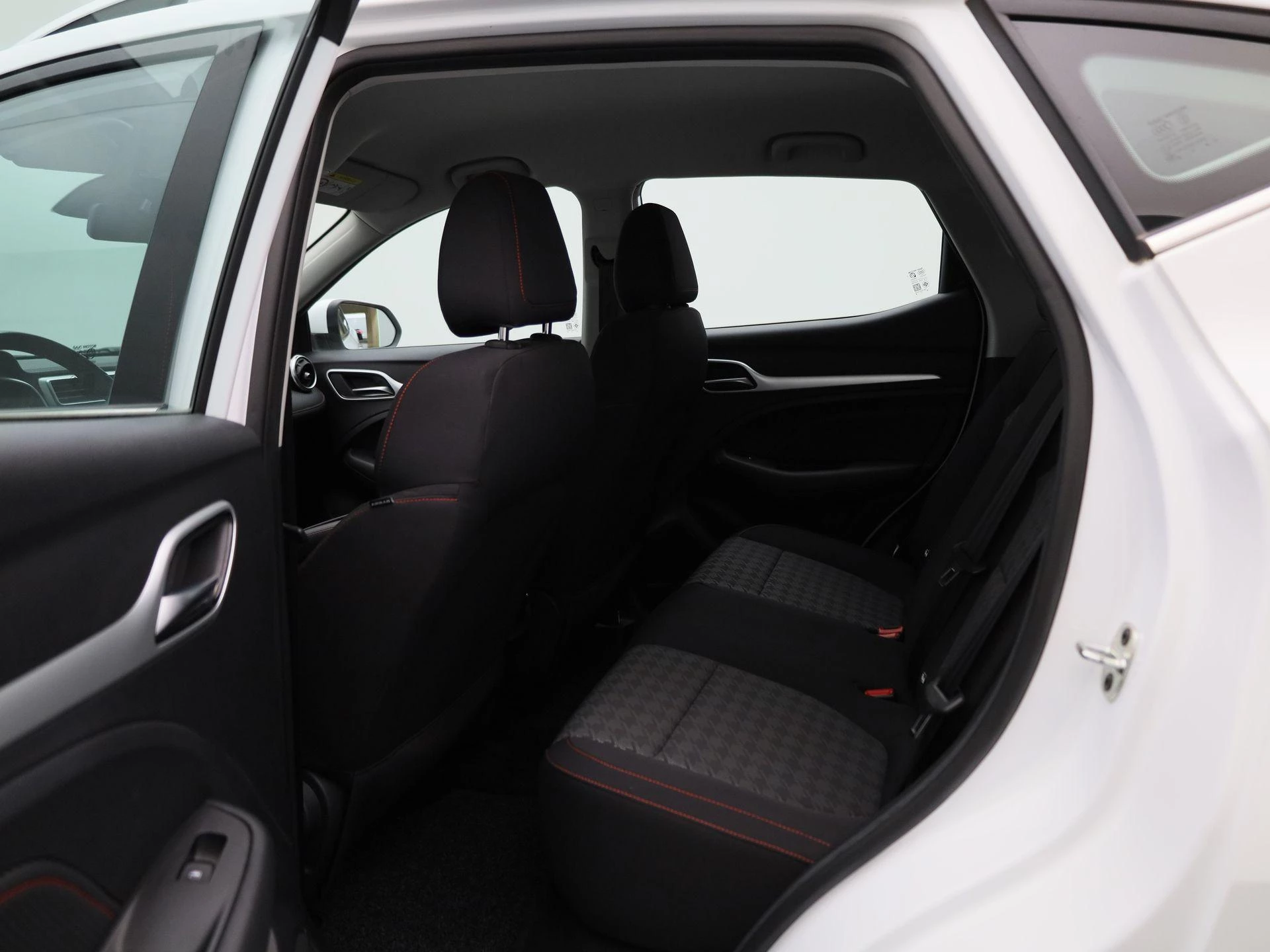MG-ZS-image-9
