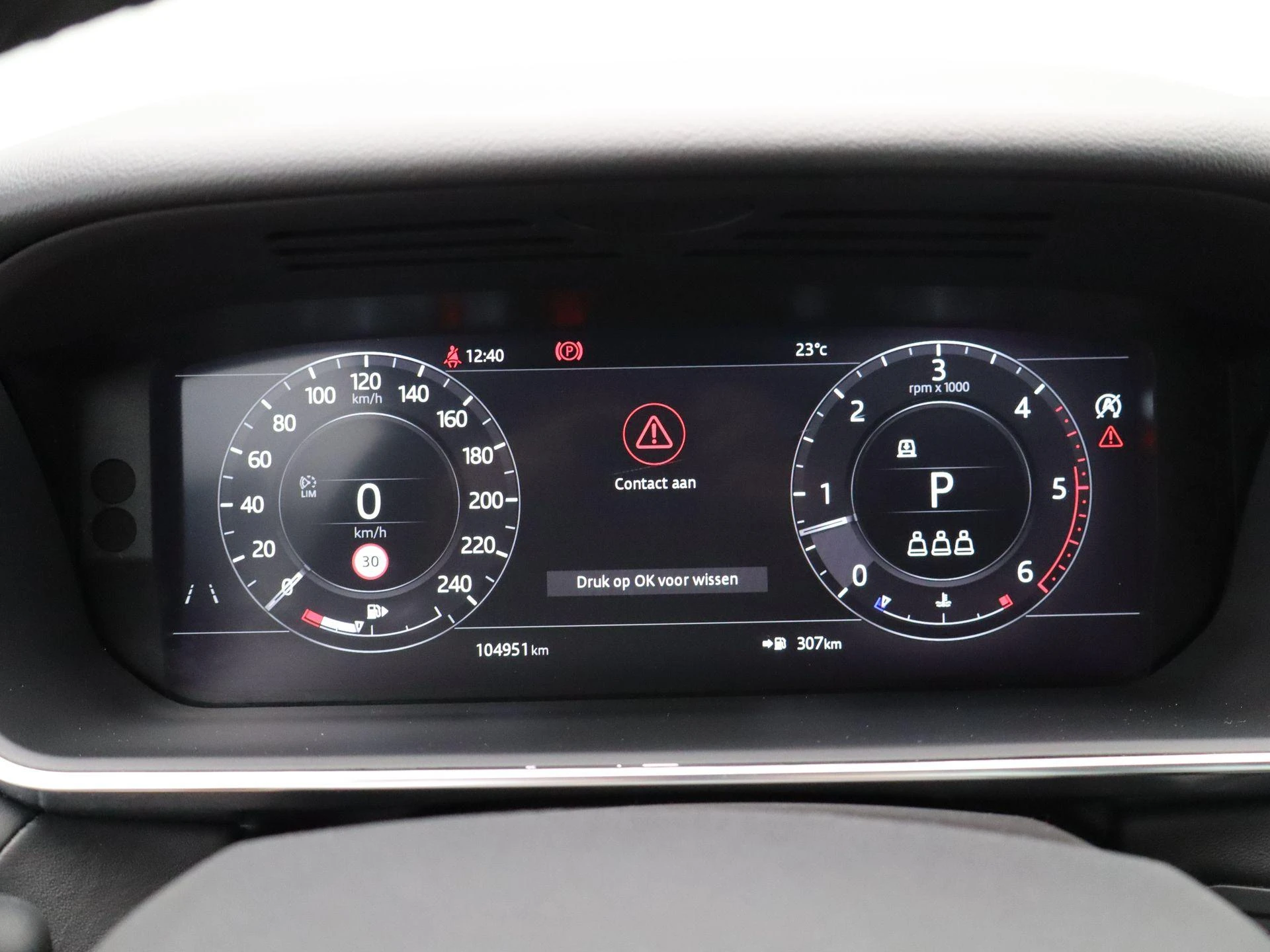 Land Rover-Range Rover Sport-image-7