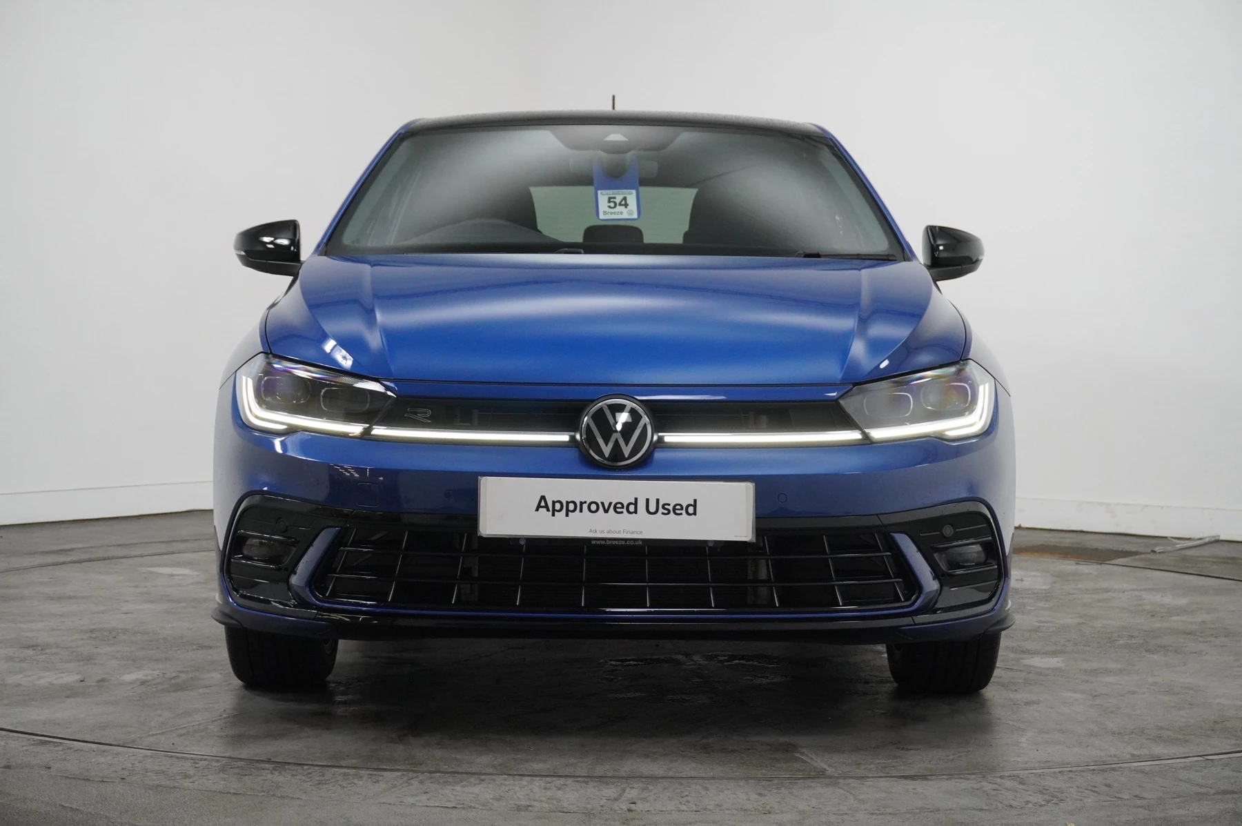 Volkswagen-Polo-image-6