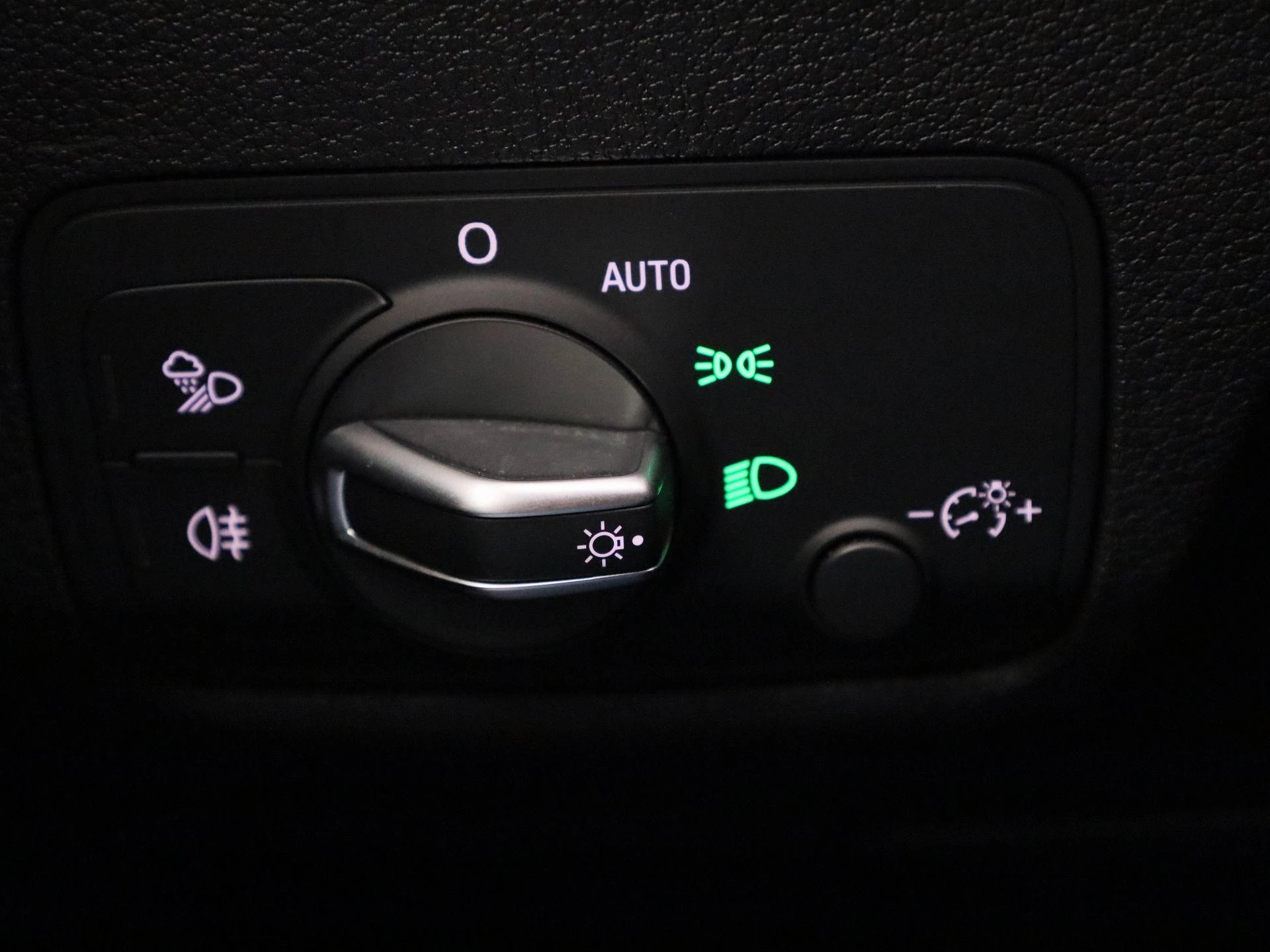 Audi-Q2-image-24