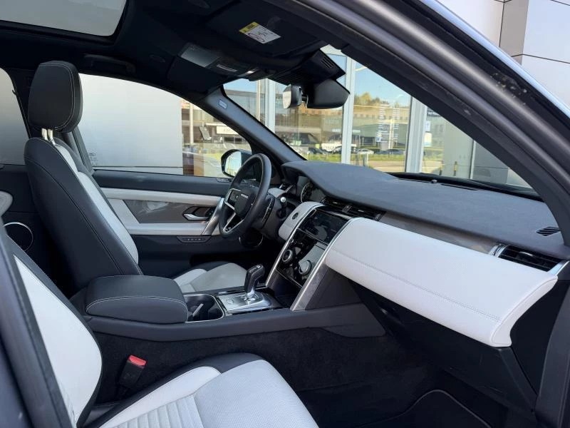 Land Rover-Discovery Sport-image-22