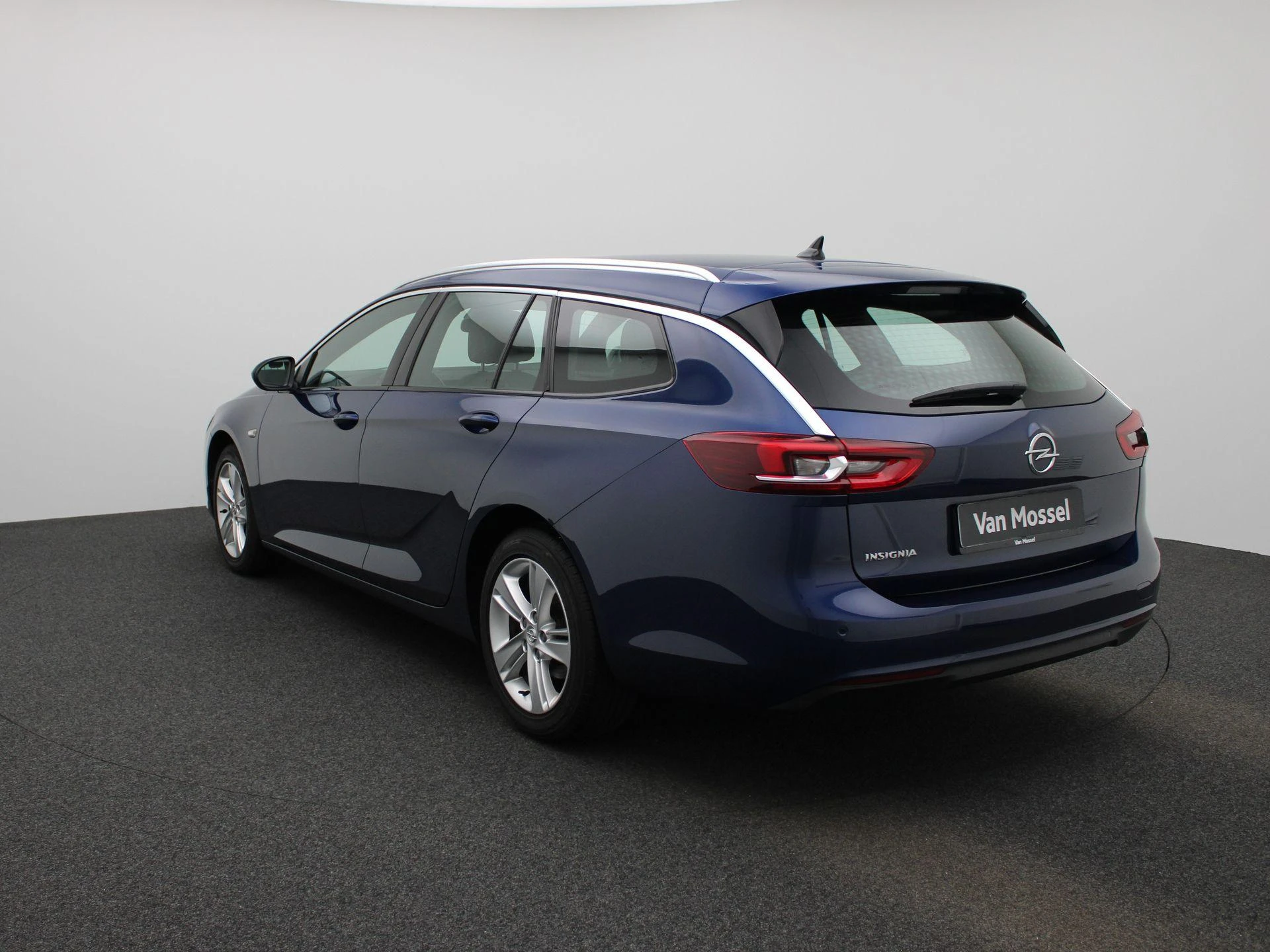Opel-Insignia-image-1