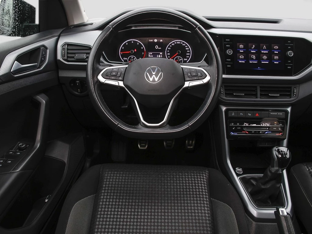 Volkswagen-T-Cross-image-12