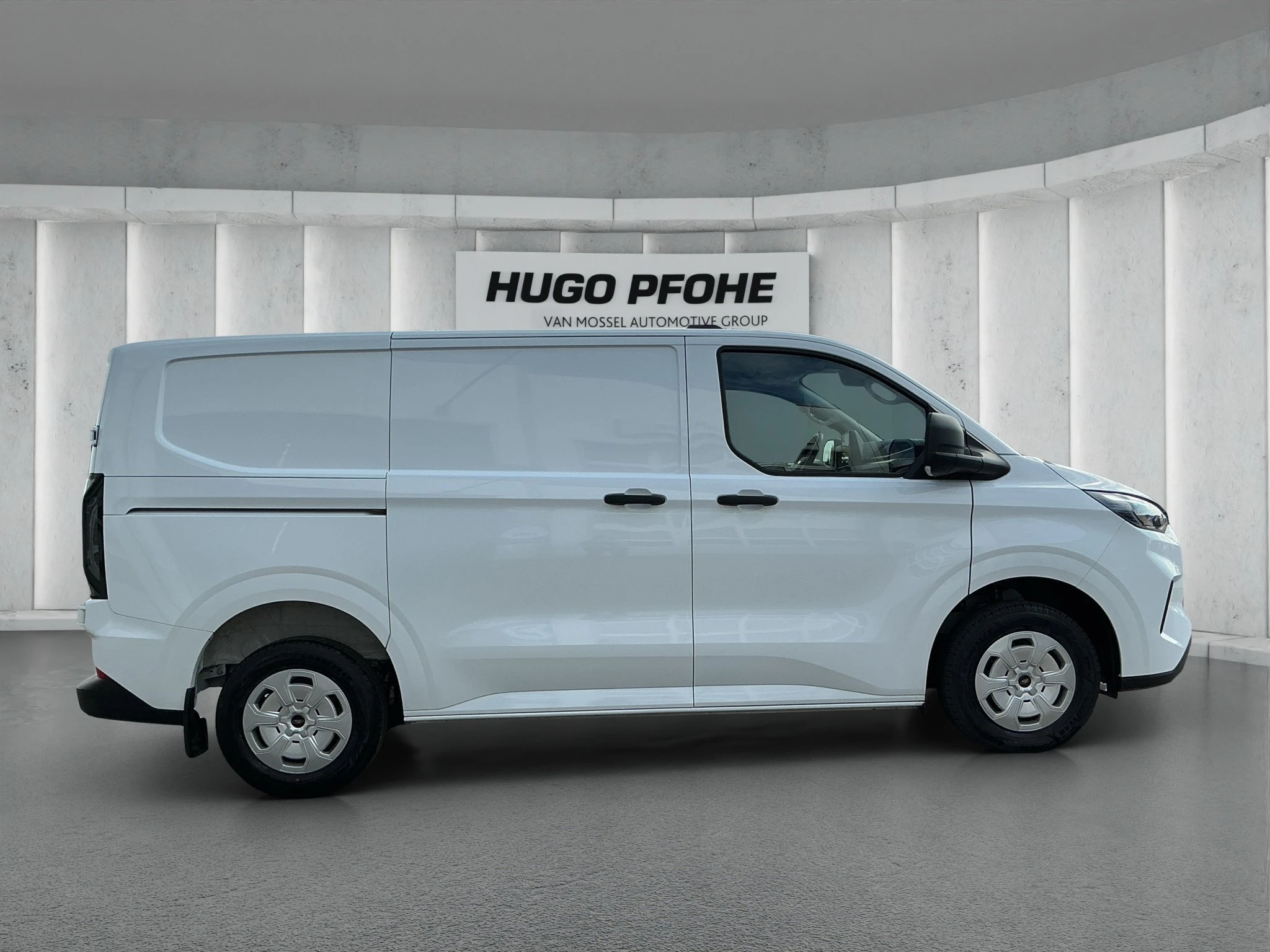 Ford-Transit Custom-image-5