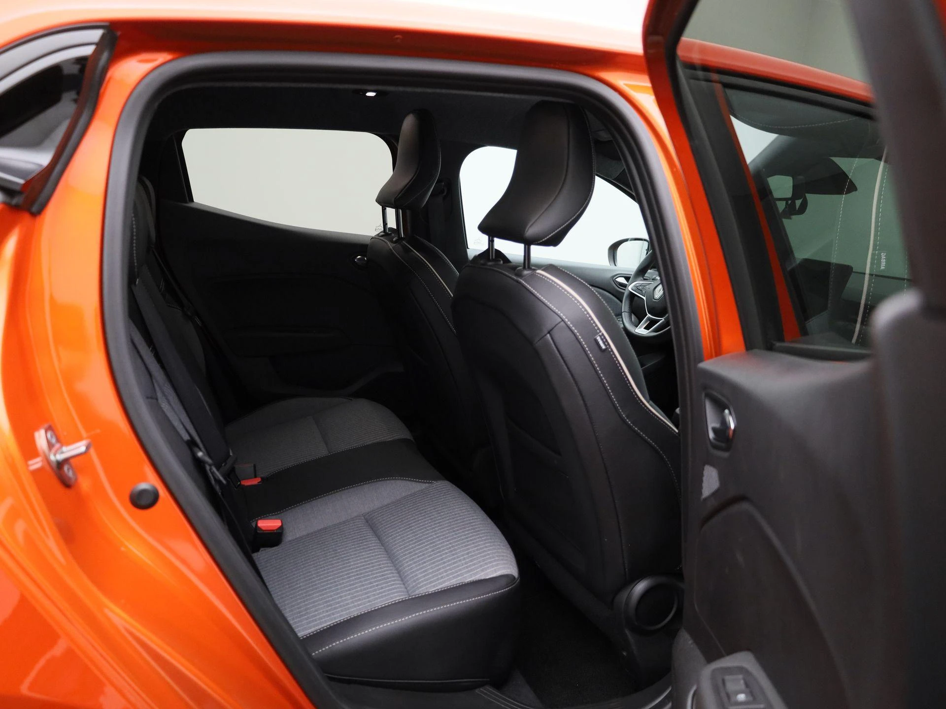 Renault Clio - 32