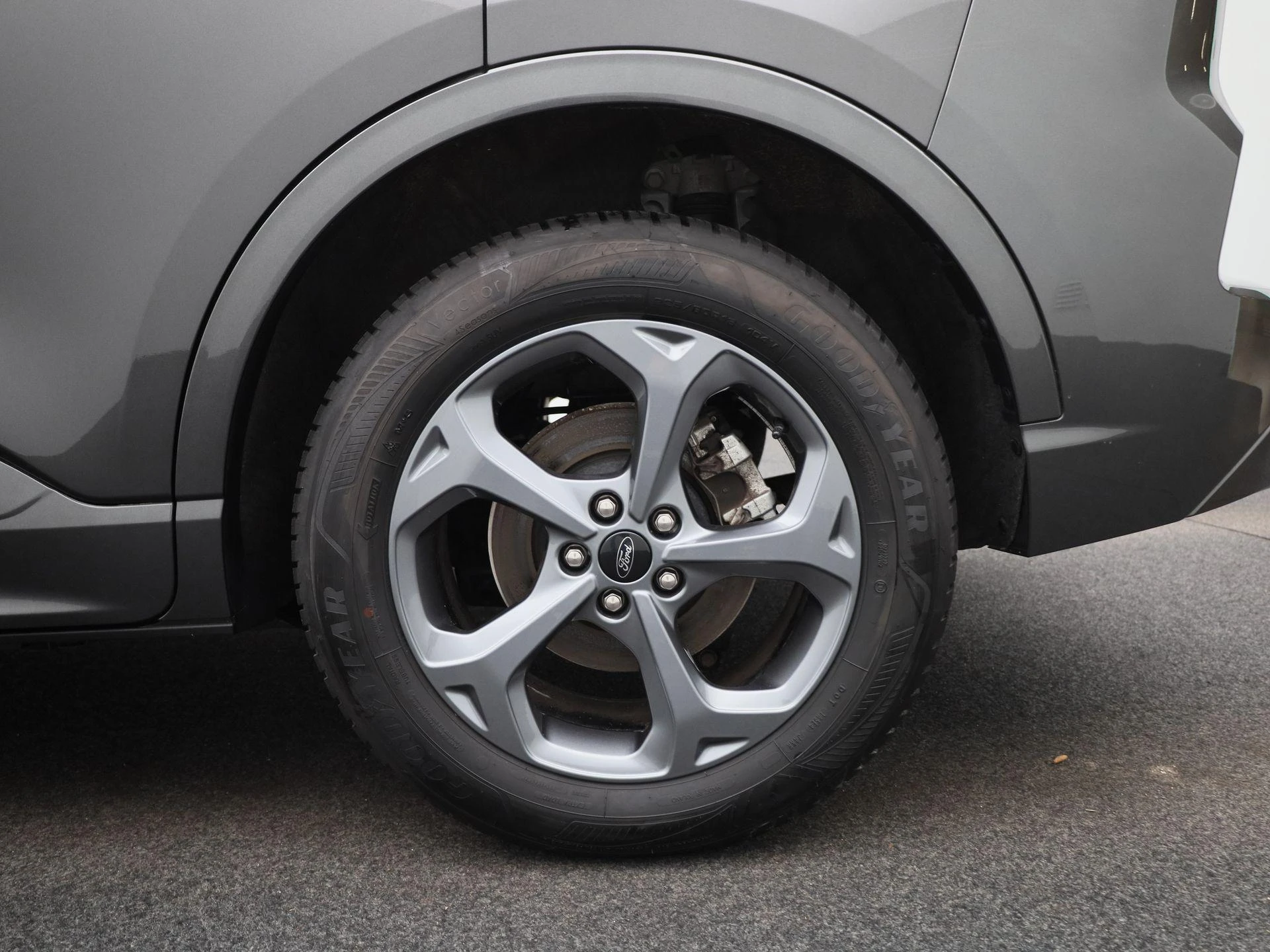 Ford-Kuga-image-12