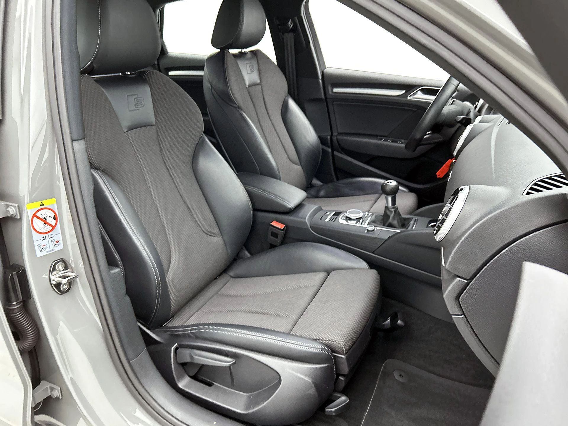 Audi A3 Limousine 30 TFSI Advance Sport
