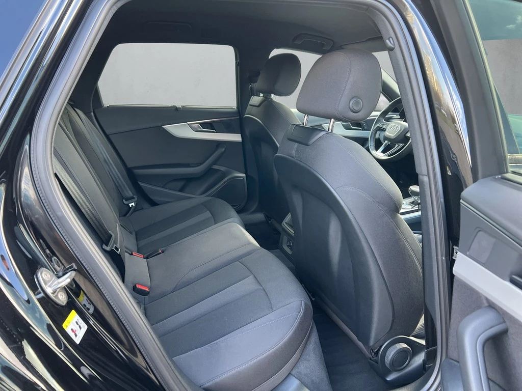 Audi A4 Avant 40 TFSI S tronic *Navi*