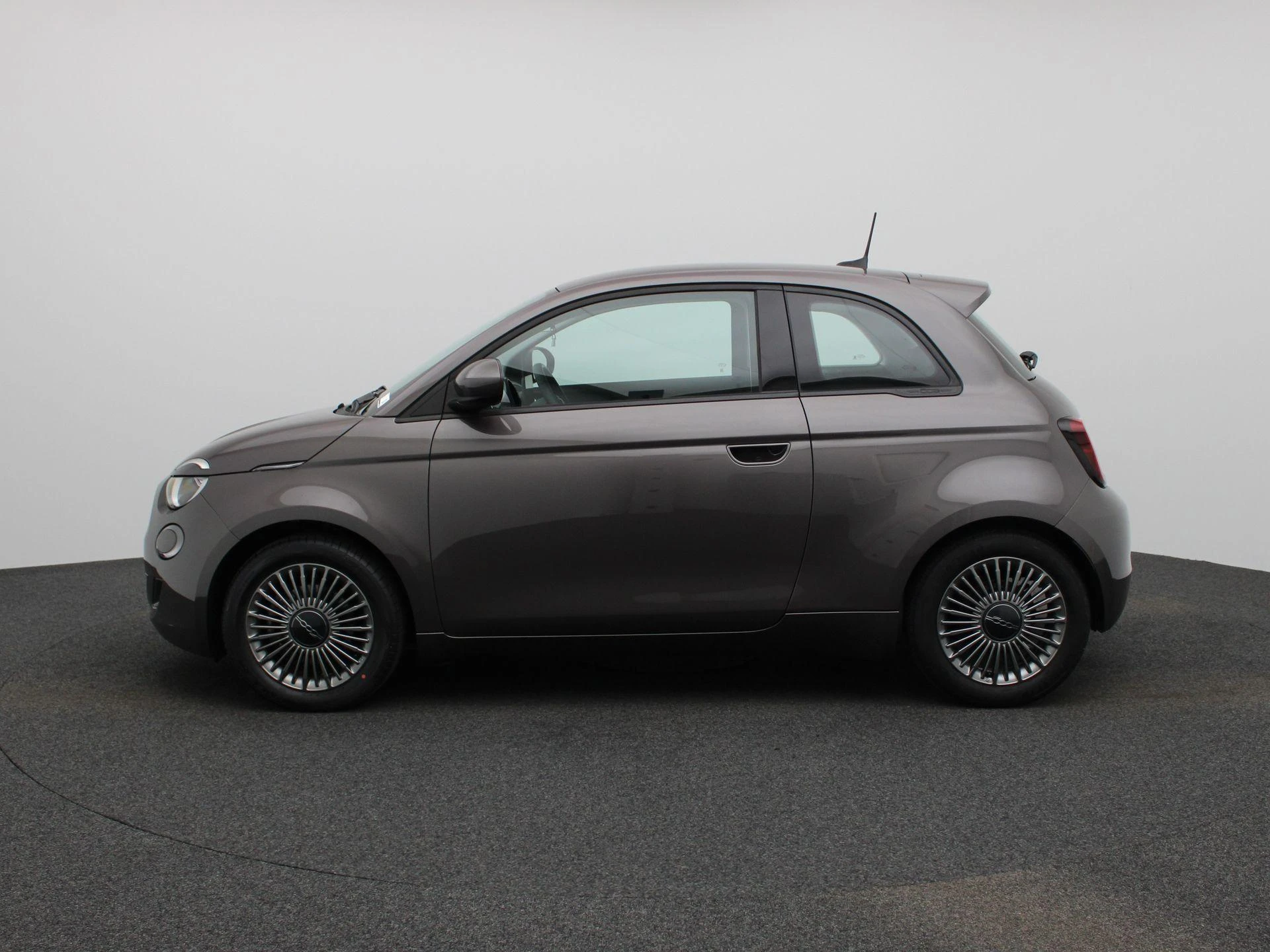 Fiat-500-image-3