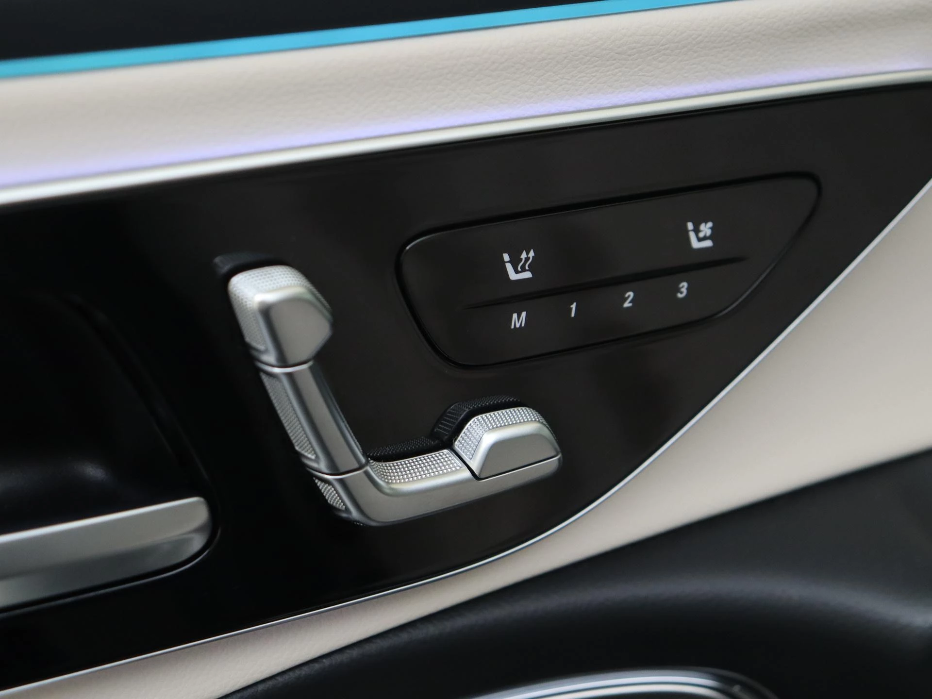 Mercedes-Benz-E-Klasse-image-25