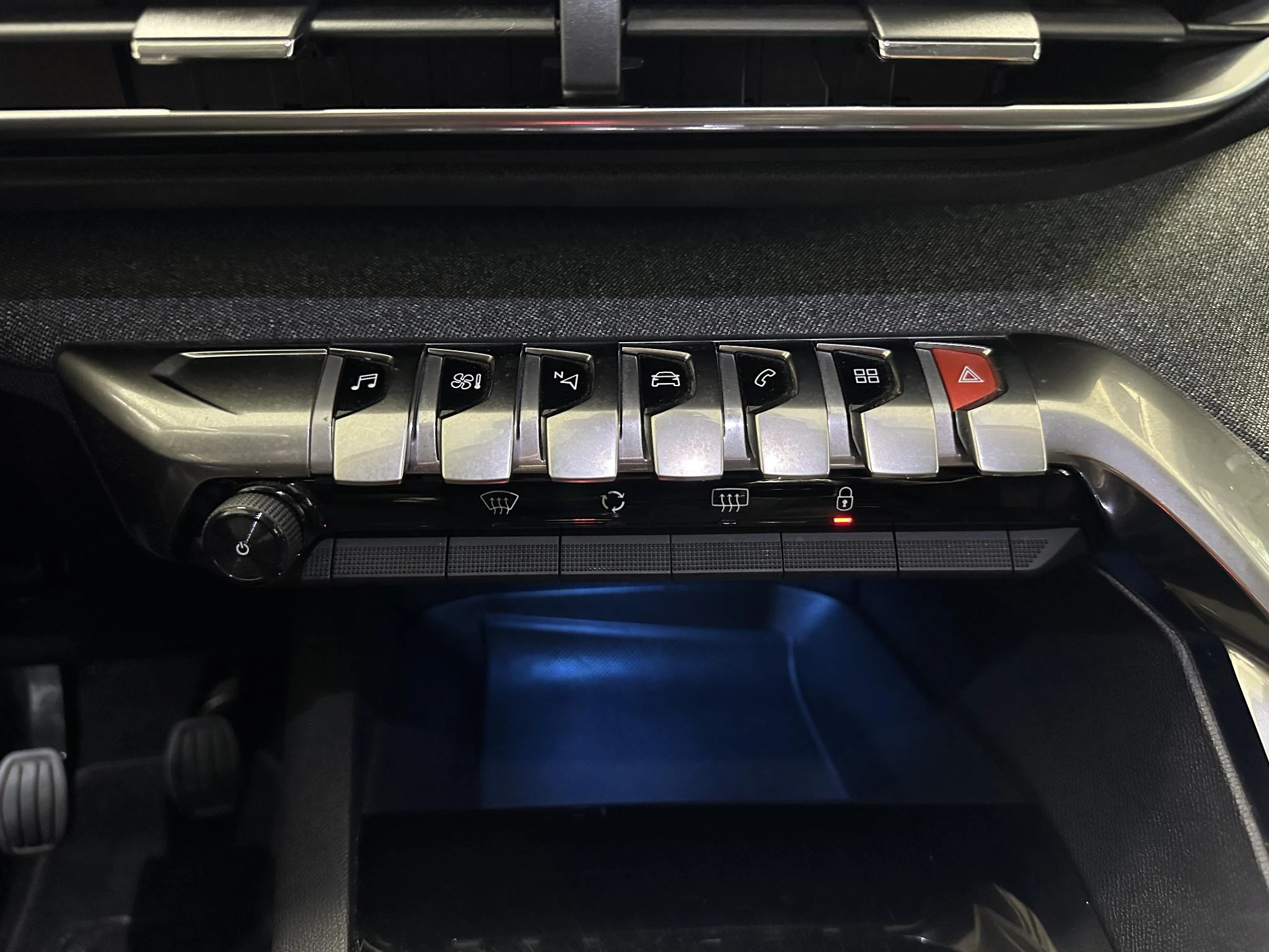 Peugeot-5008-image-18