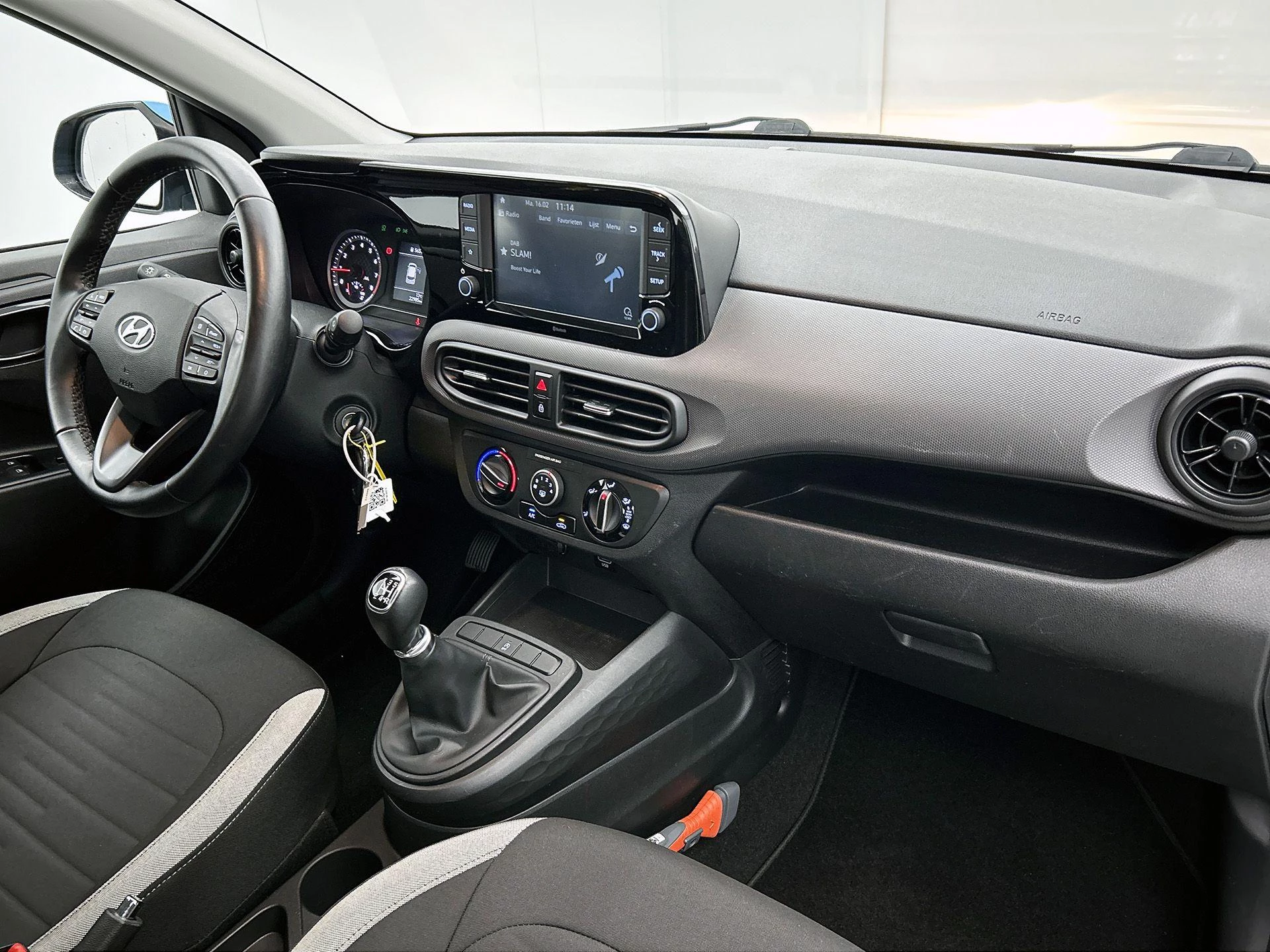 Hyundai-i10-image-18