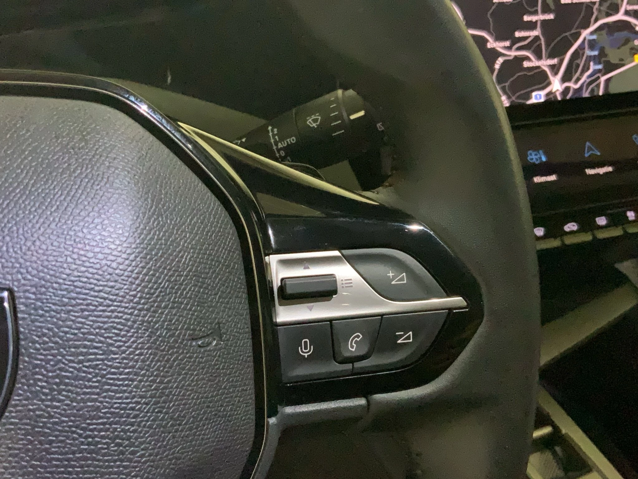 Peugeot-308-image-18