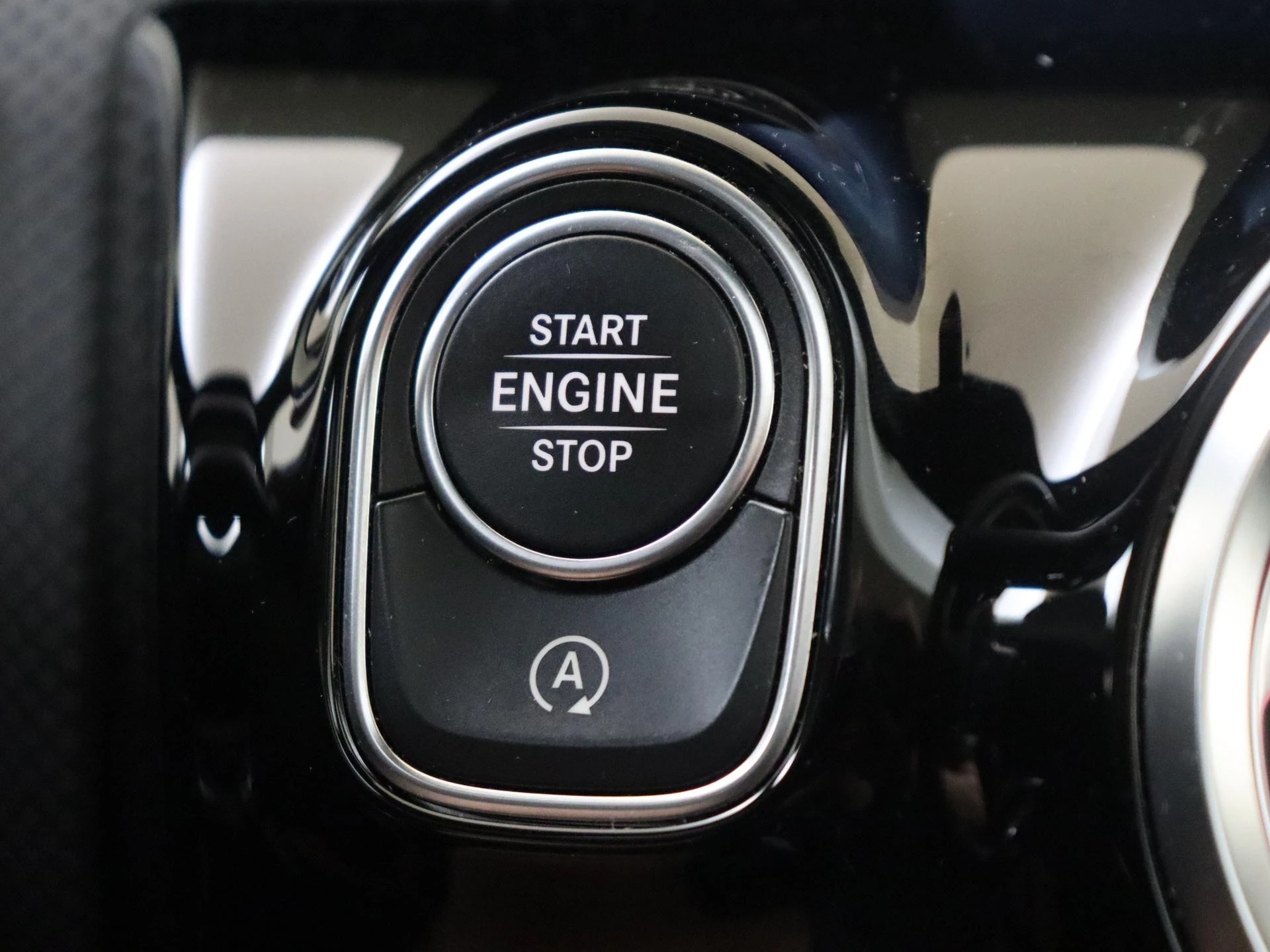 Mercedes-Benz-CLA-image-20